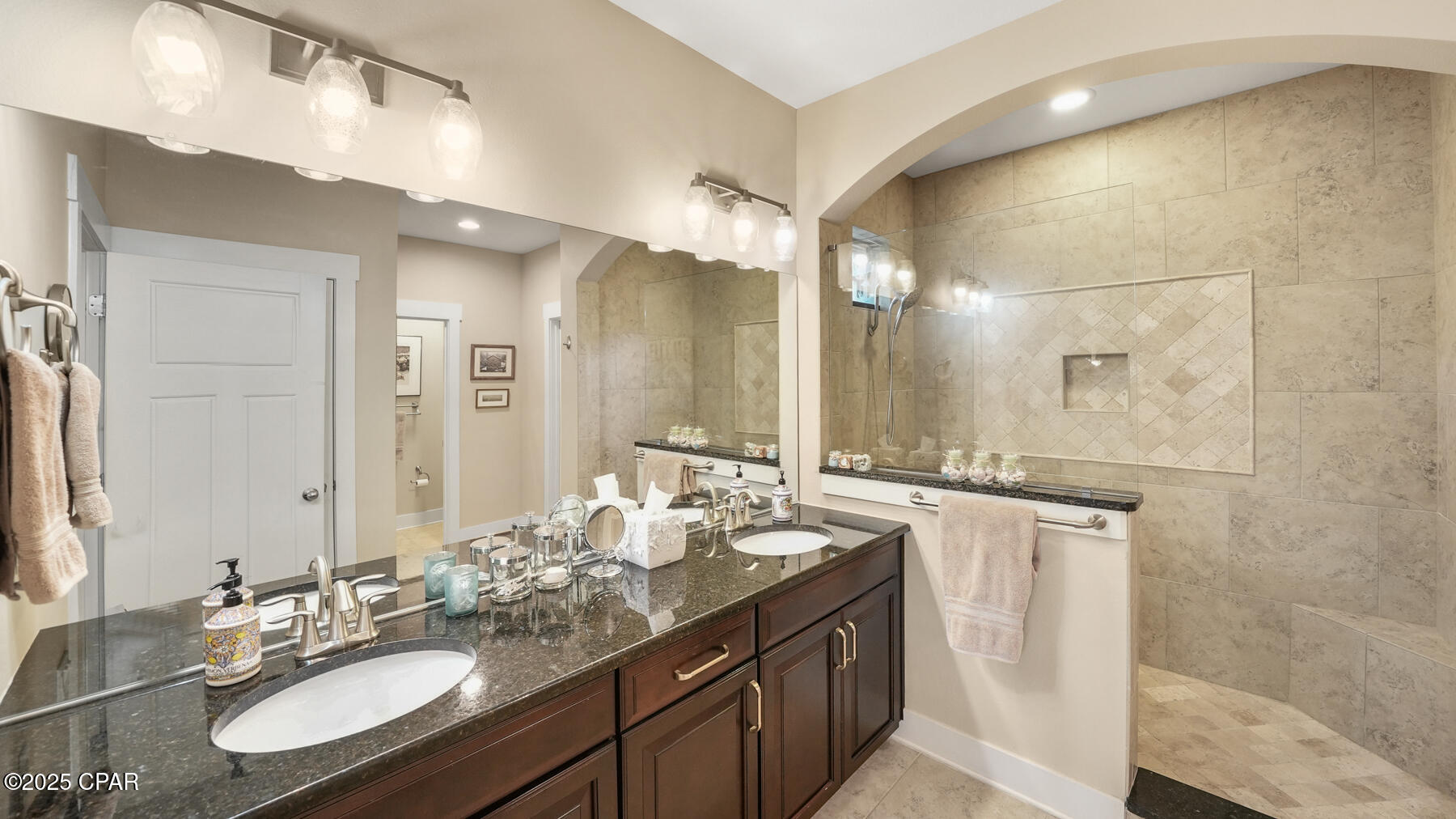 1511 Little Hawk Lane