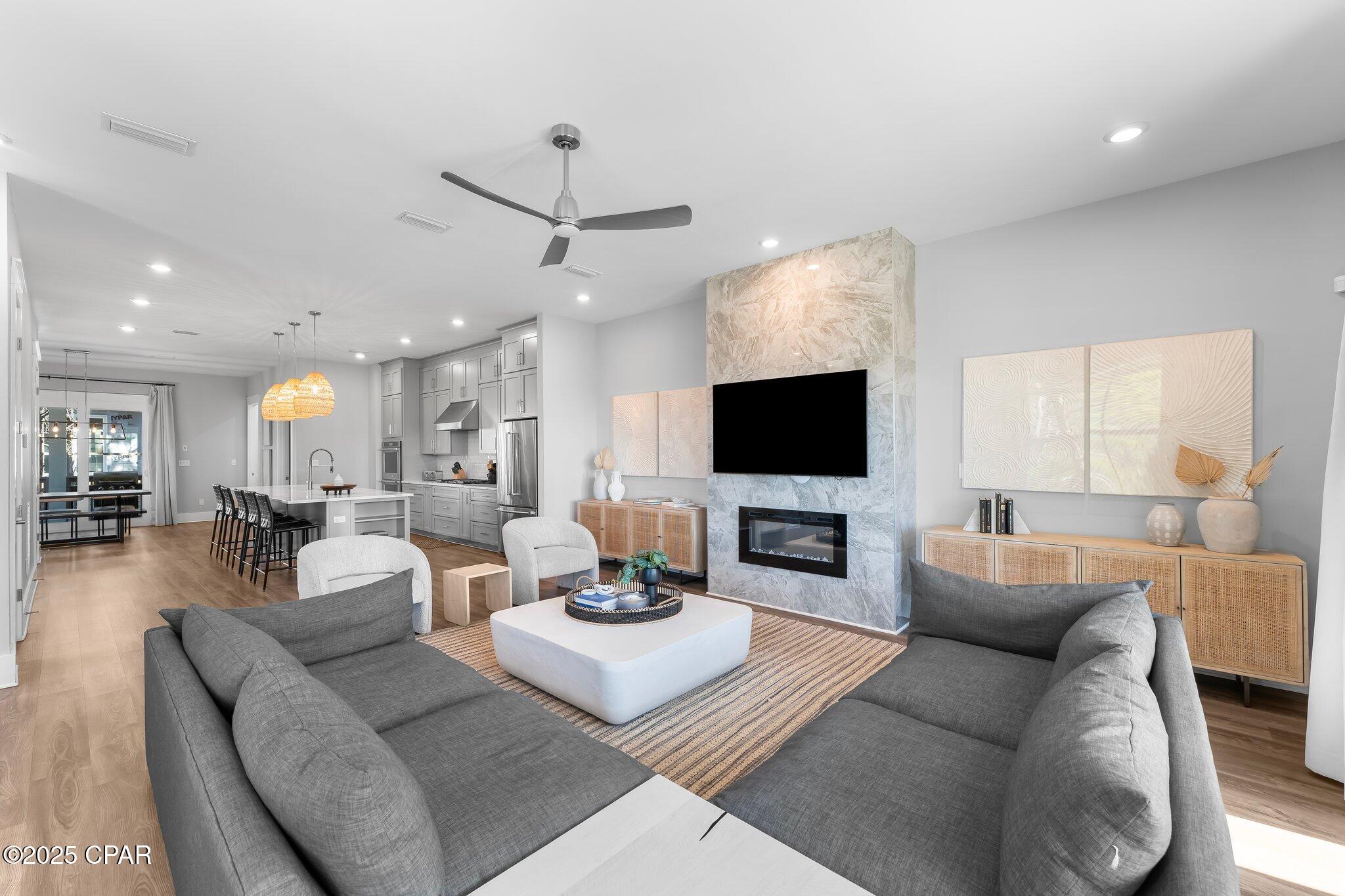 34 W Majestic Palm Drive