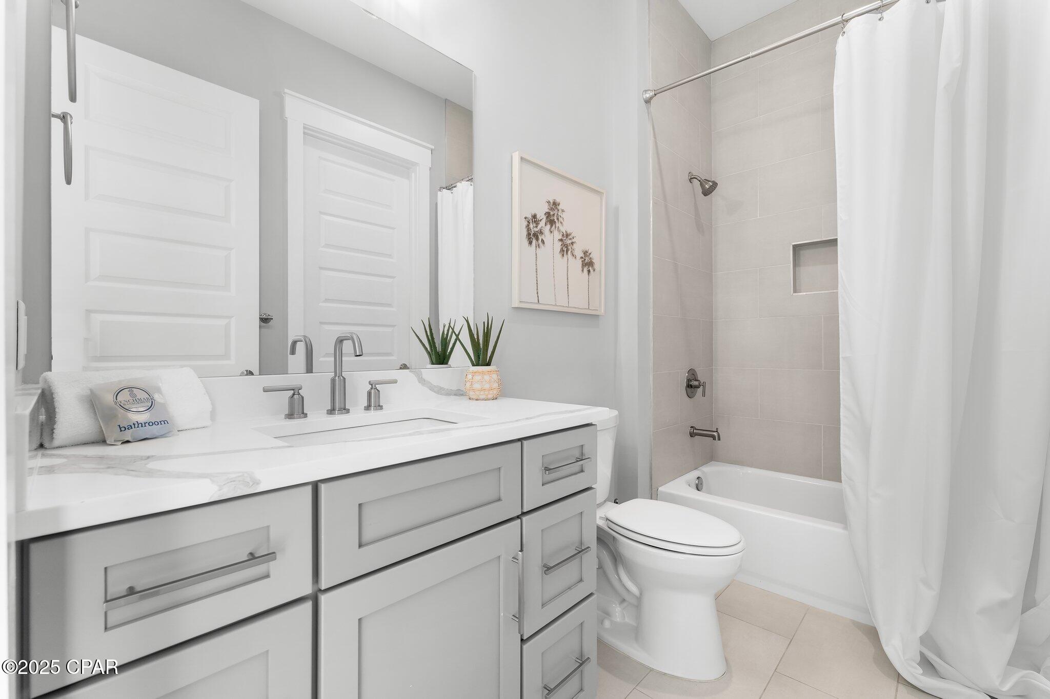 34 W Majestic Palm Drive