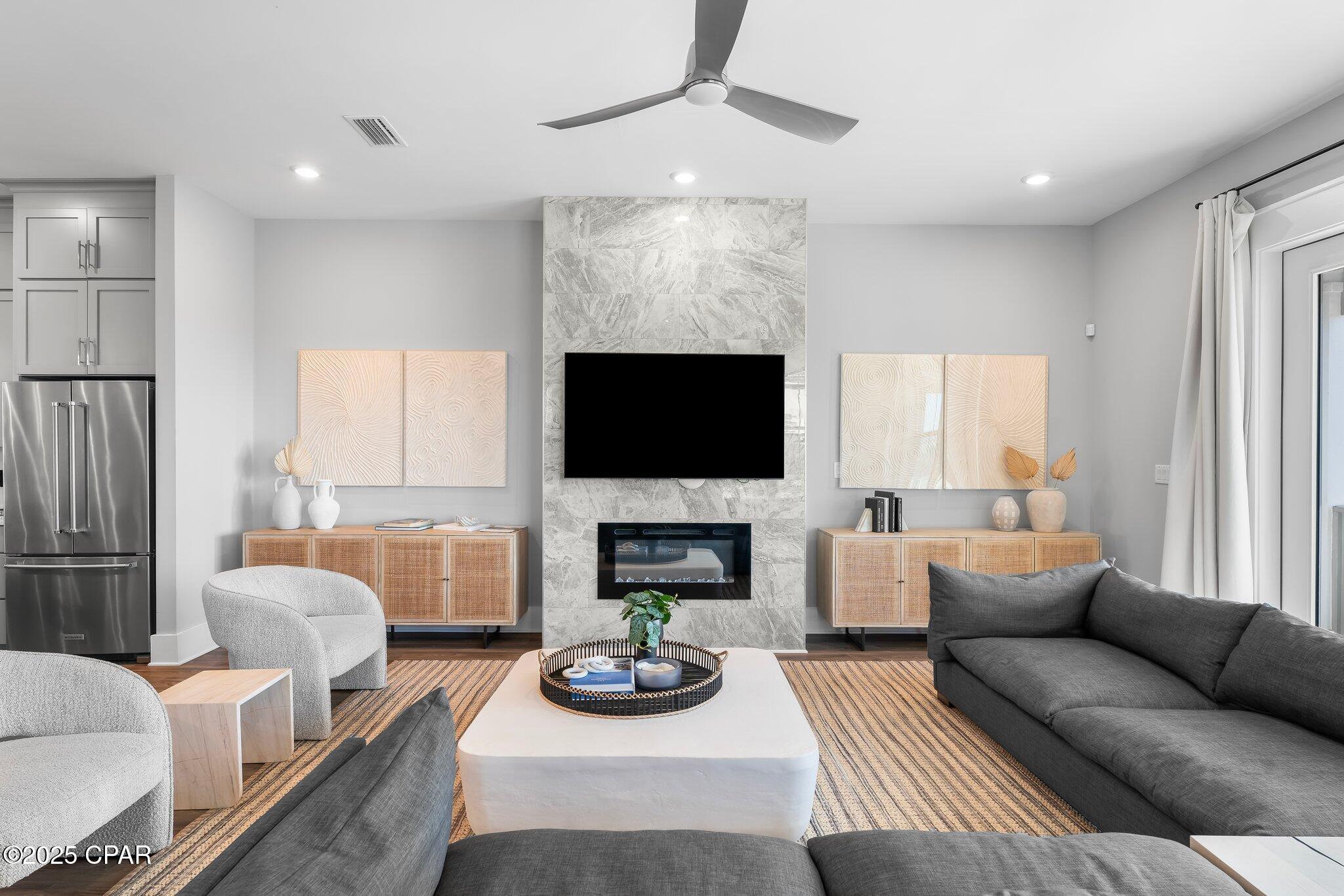 34 W Majestic Palm Drive