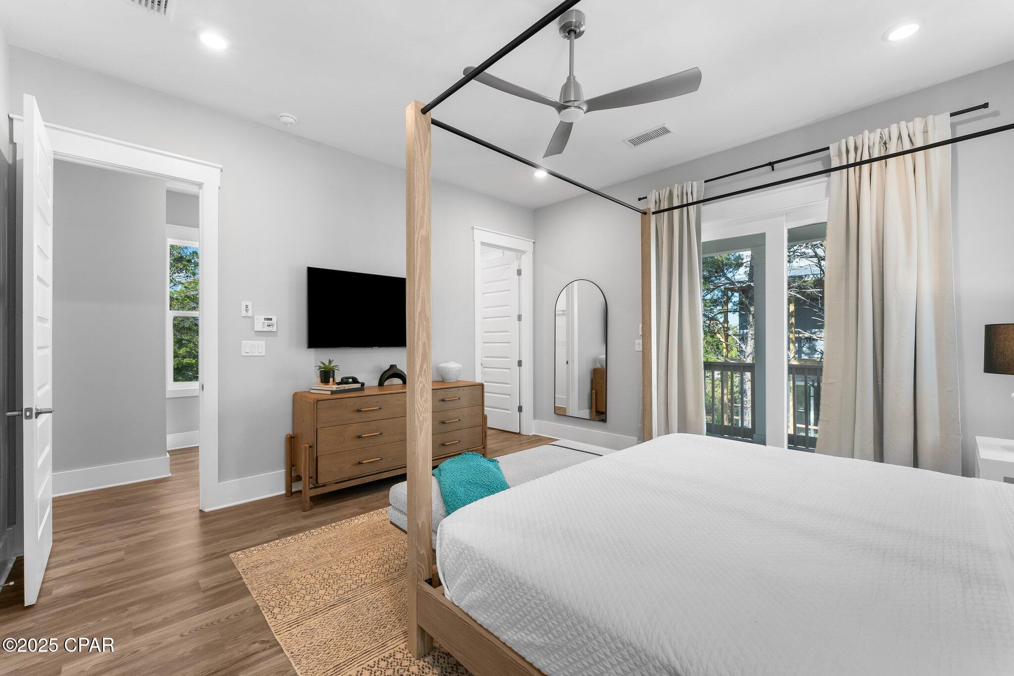 34 W Majestic Palm Drive