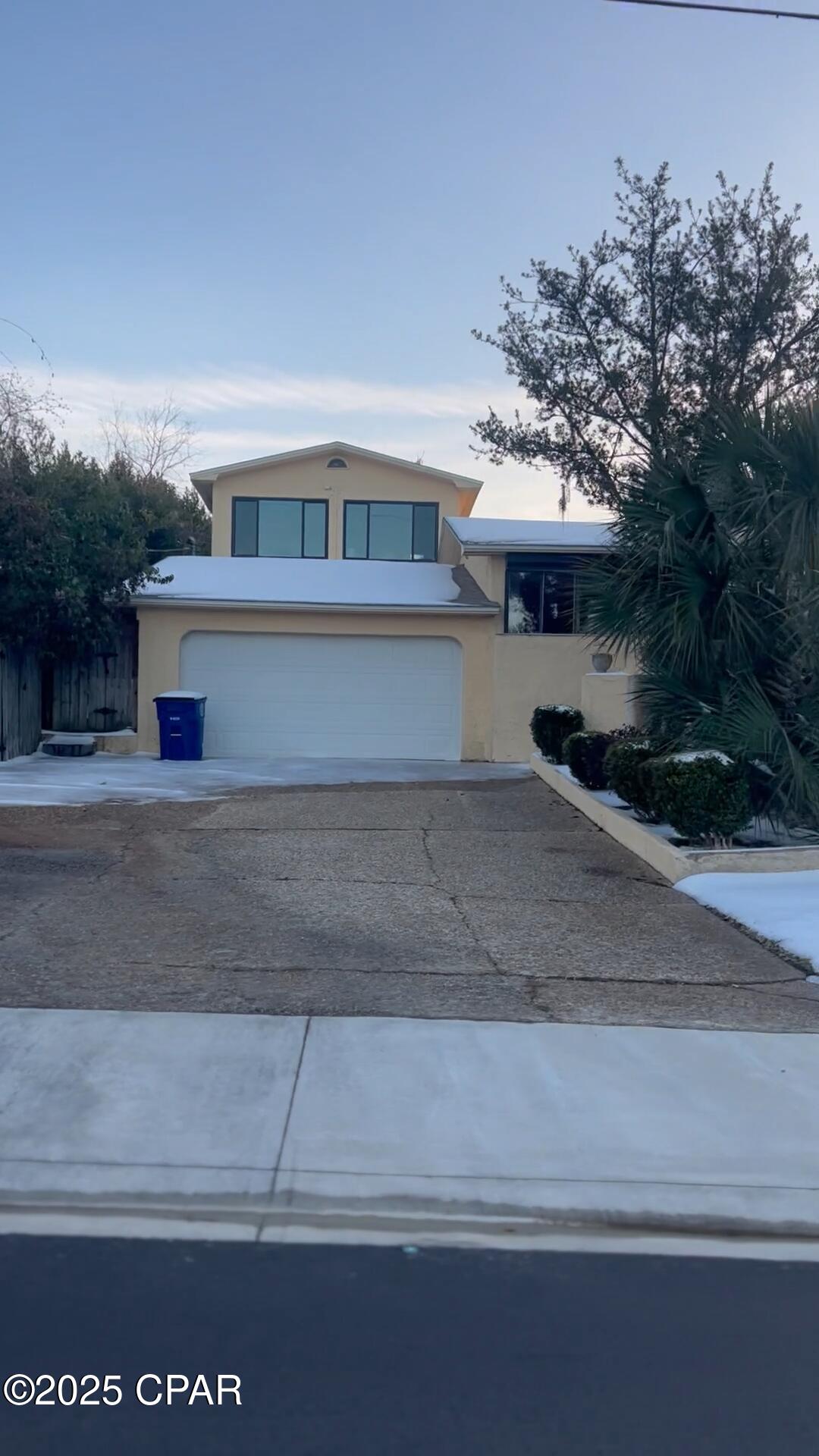 415 S Bonita Avenue