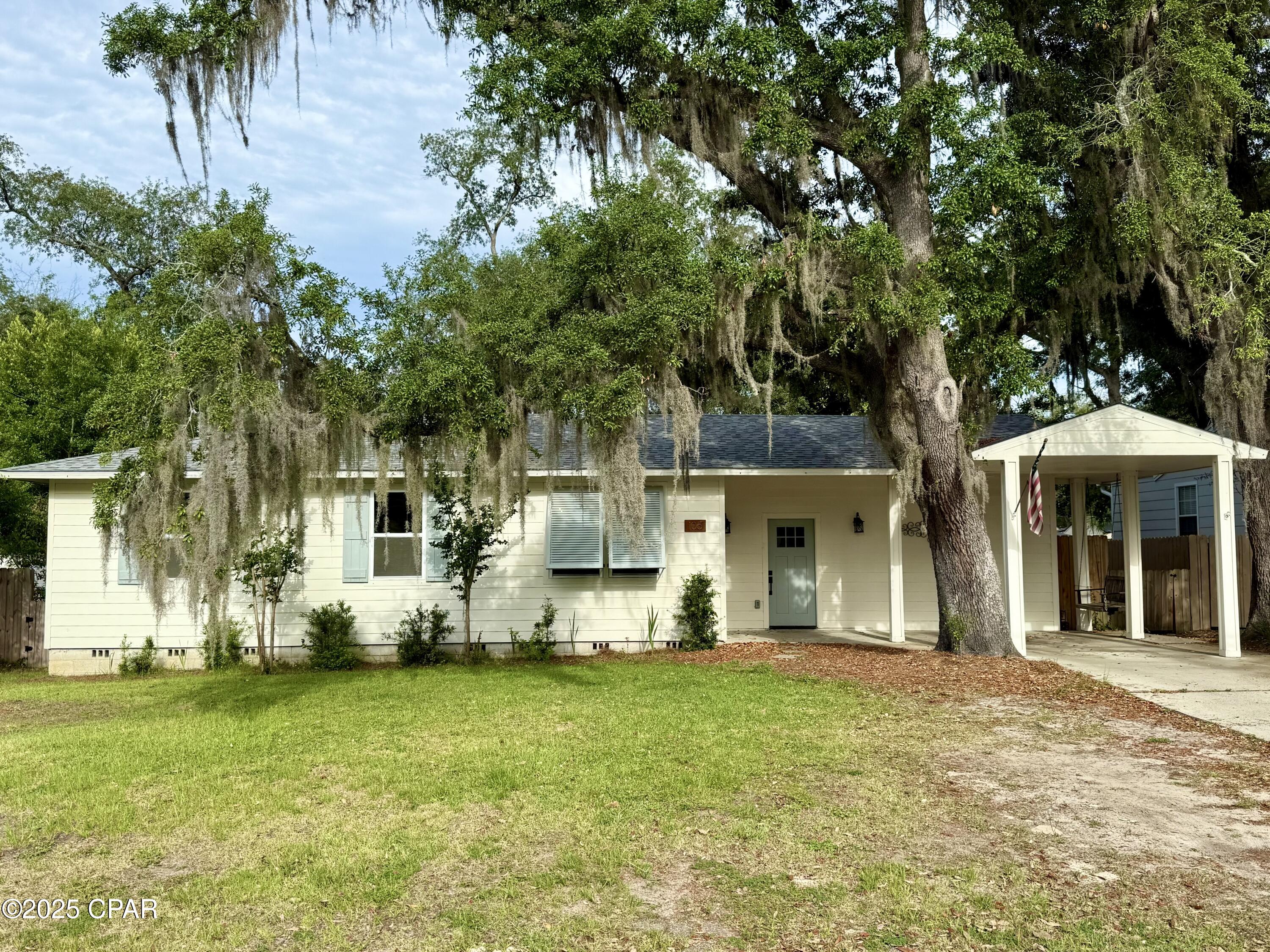 105 N Cove Lane