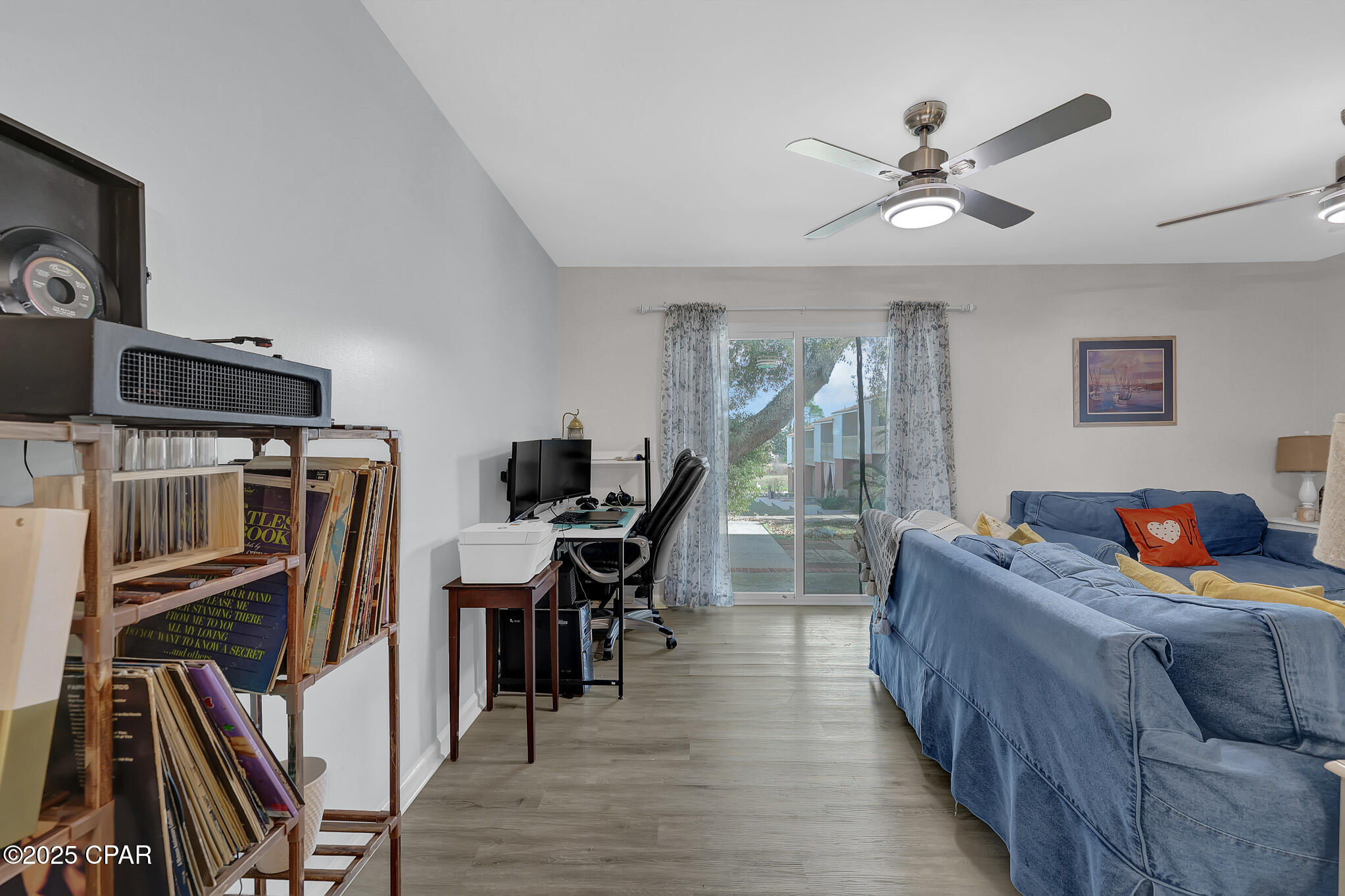 1325 W 12th Street A9
