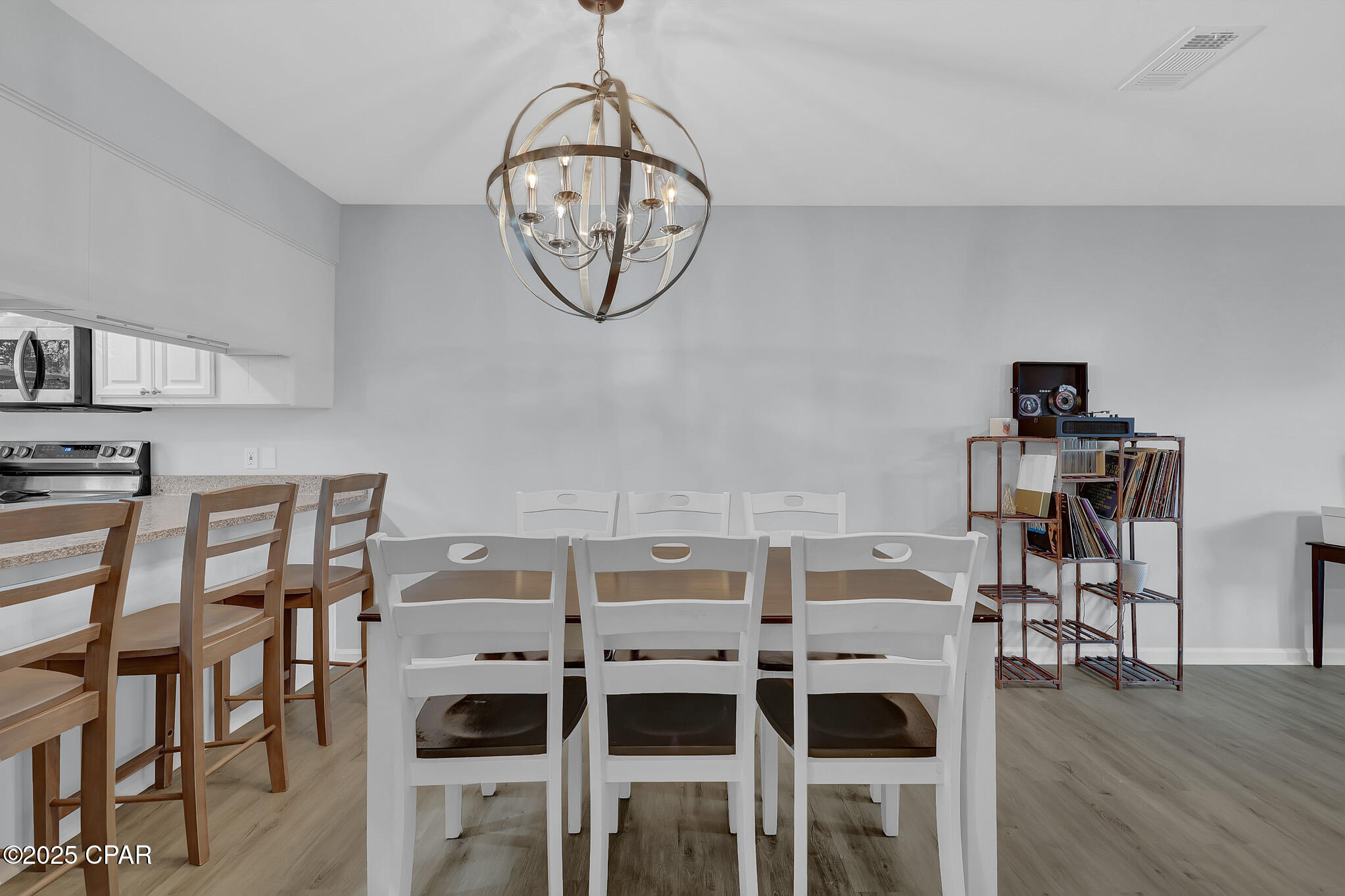 1325 W 12th Street A9