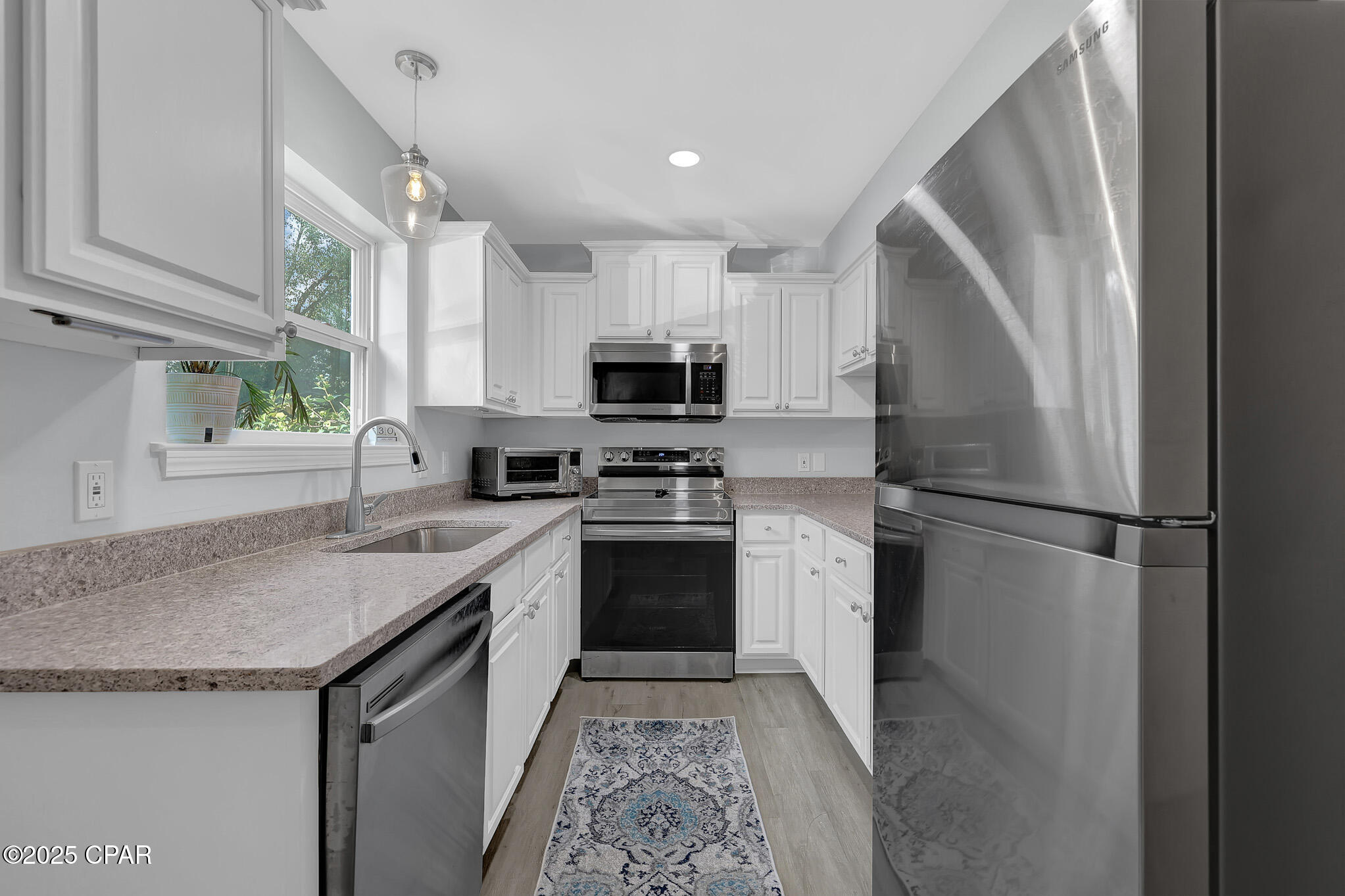 1325 W 12th Street A9