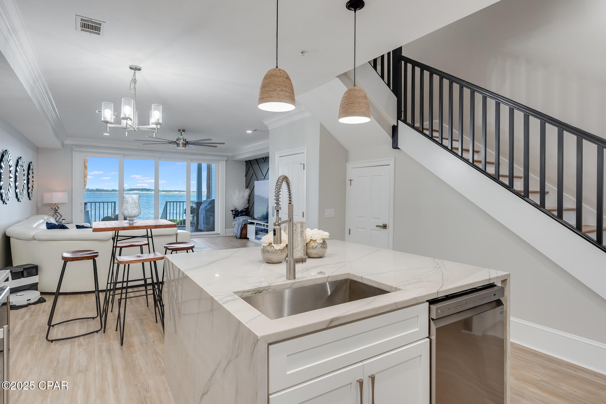 3827 Mariner Drive, Beach