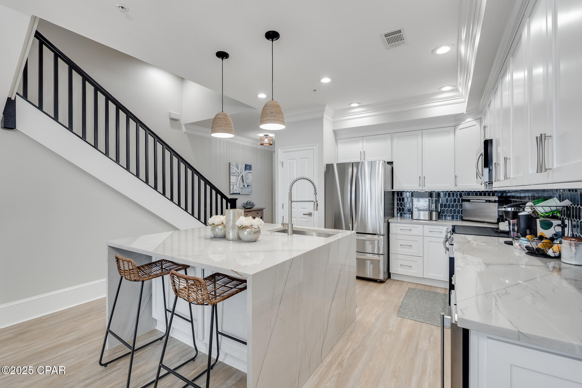 3827 Mariner Drive, Beach