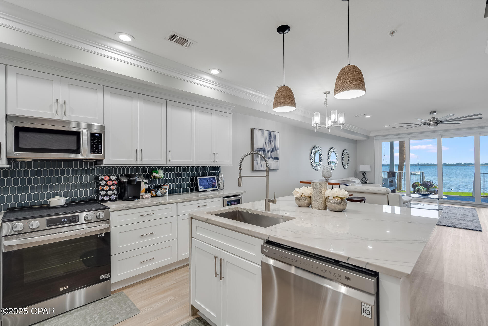 3827 Mariner Drive, Beach
