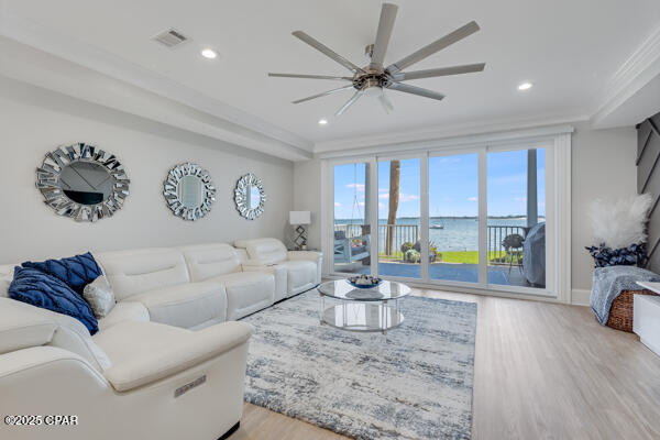 3827 Mariner Drive, Beach