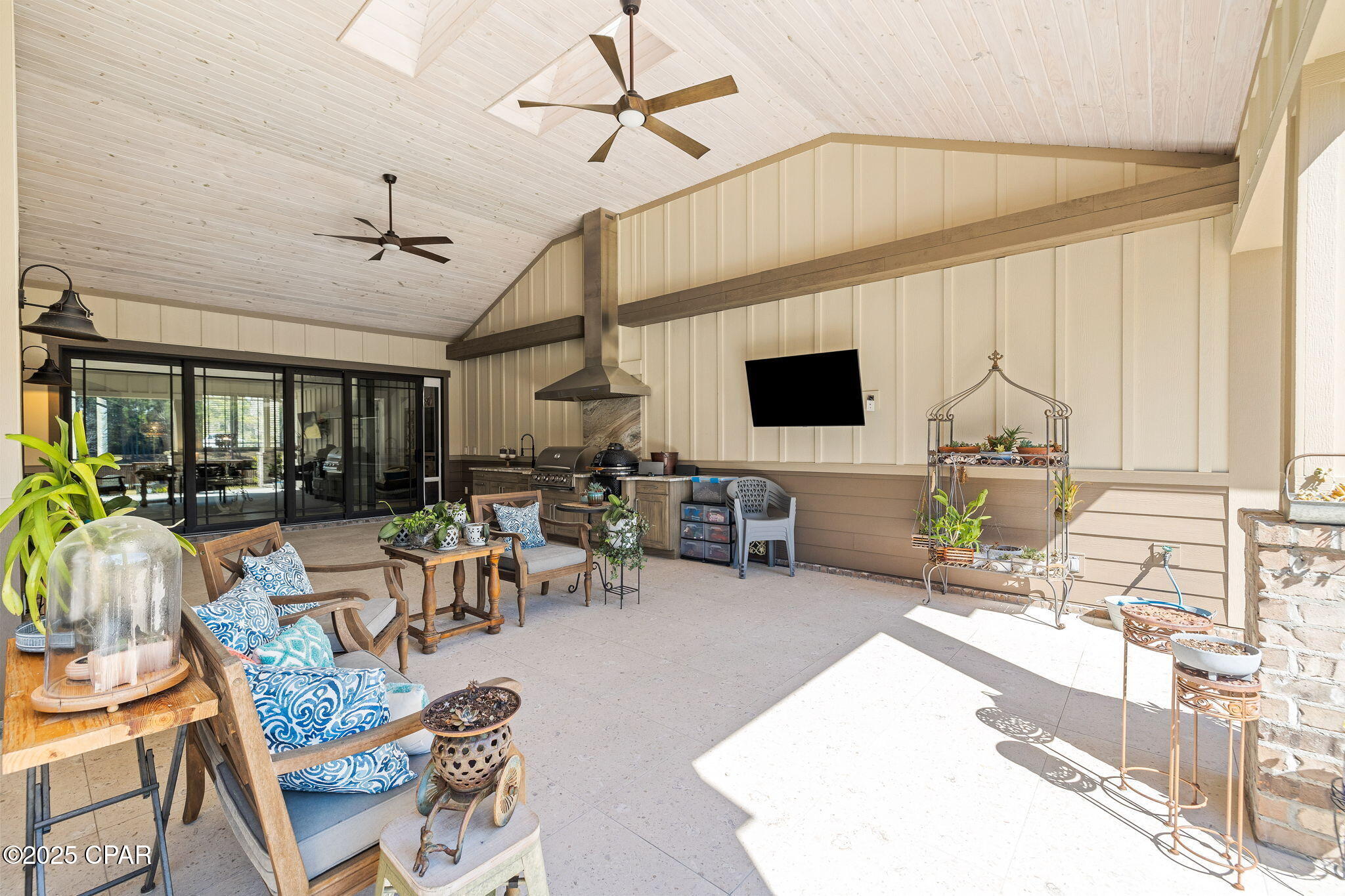 1400 Otter Point