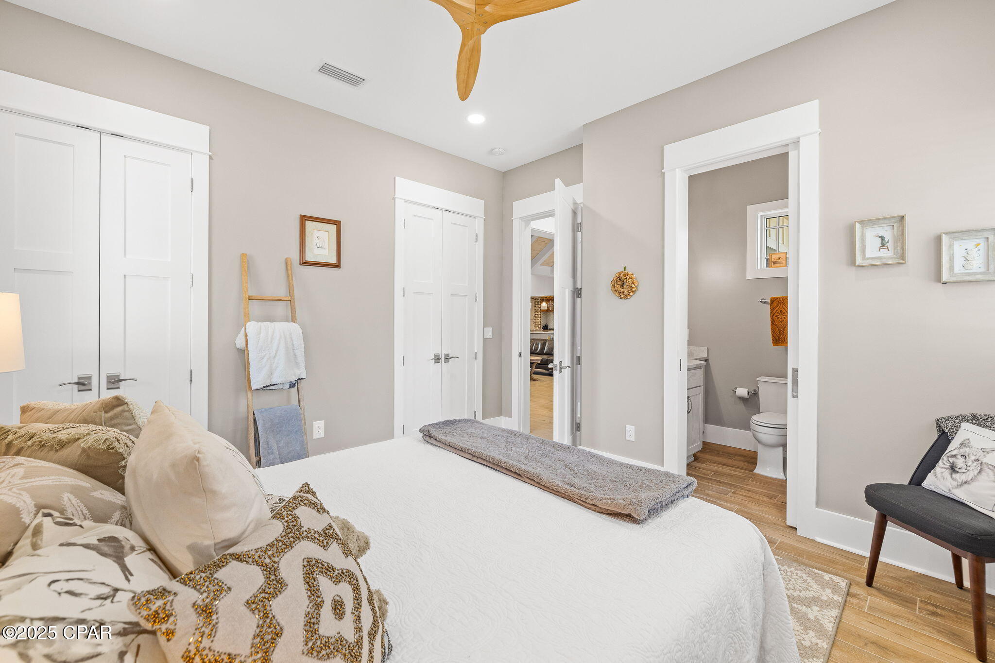 1400 Otter Point