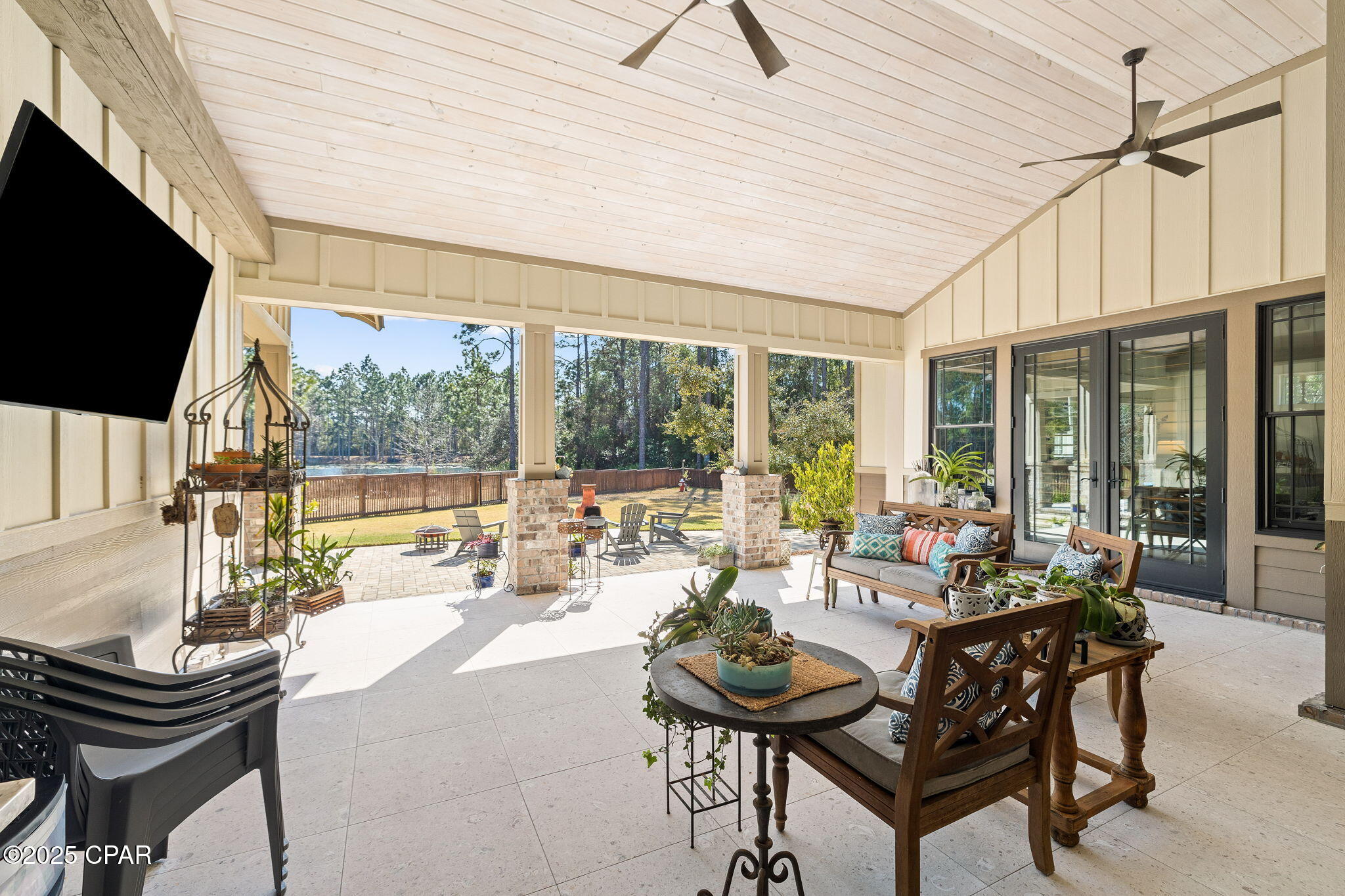 1400 Otter Point