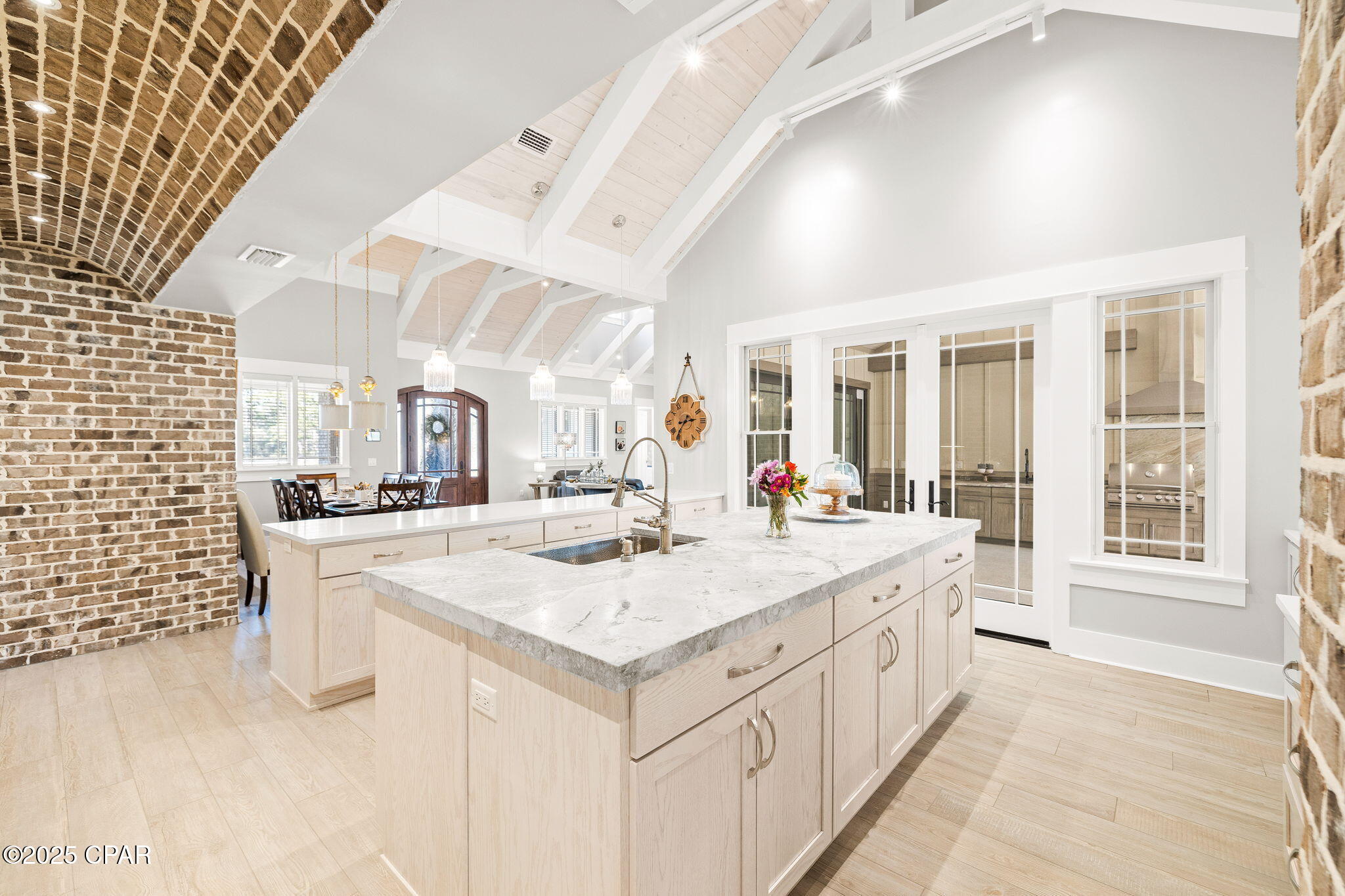 1400 Otter Point