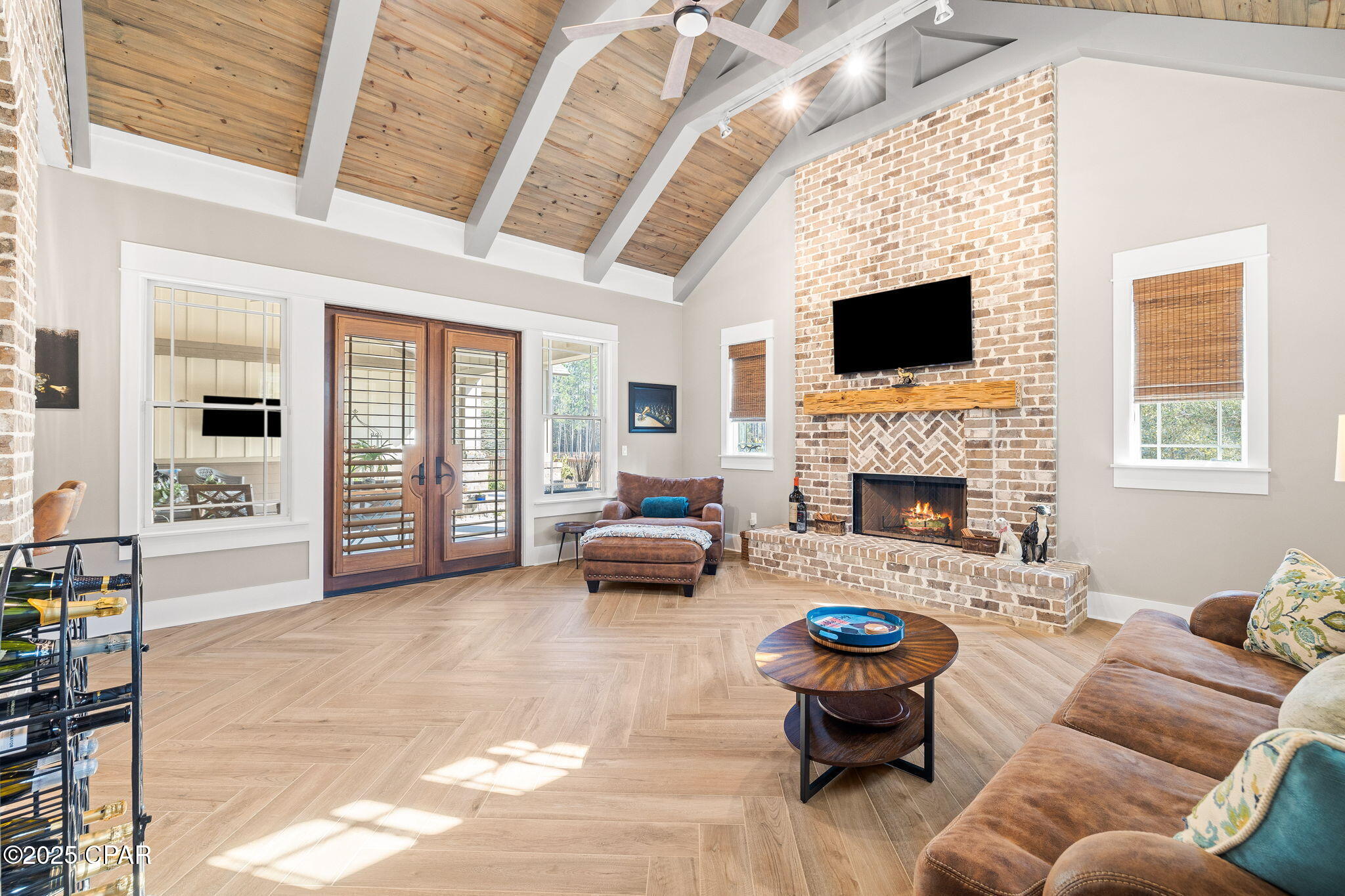 1400 Otter Point