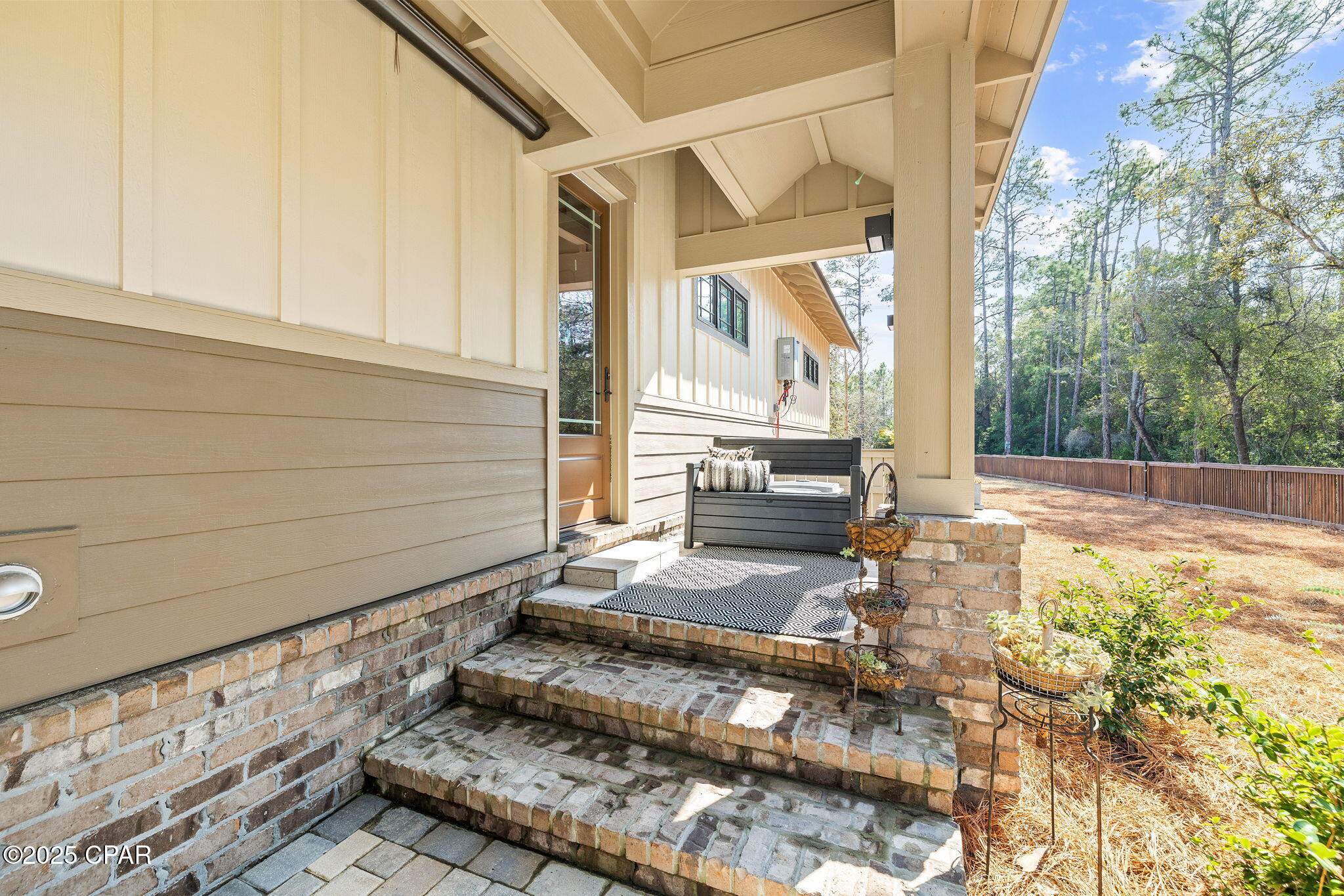 1400 Otter Point