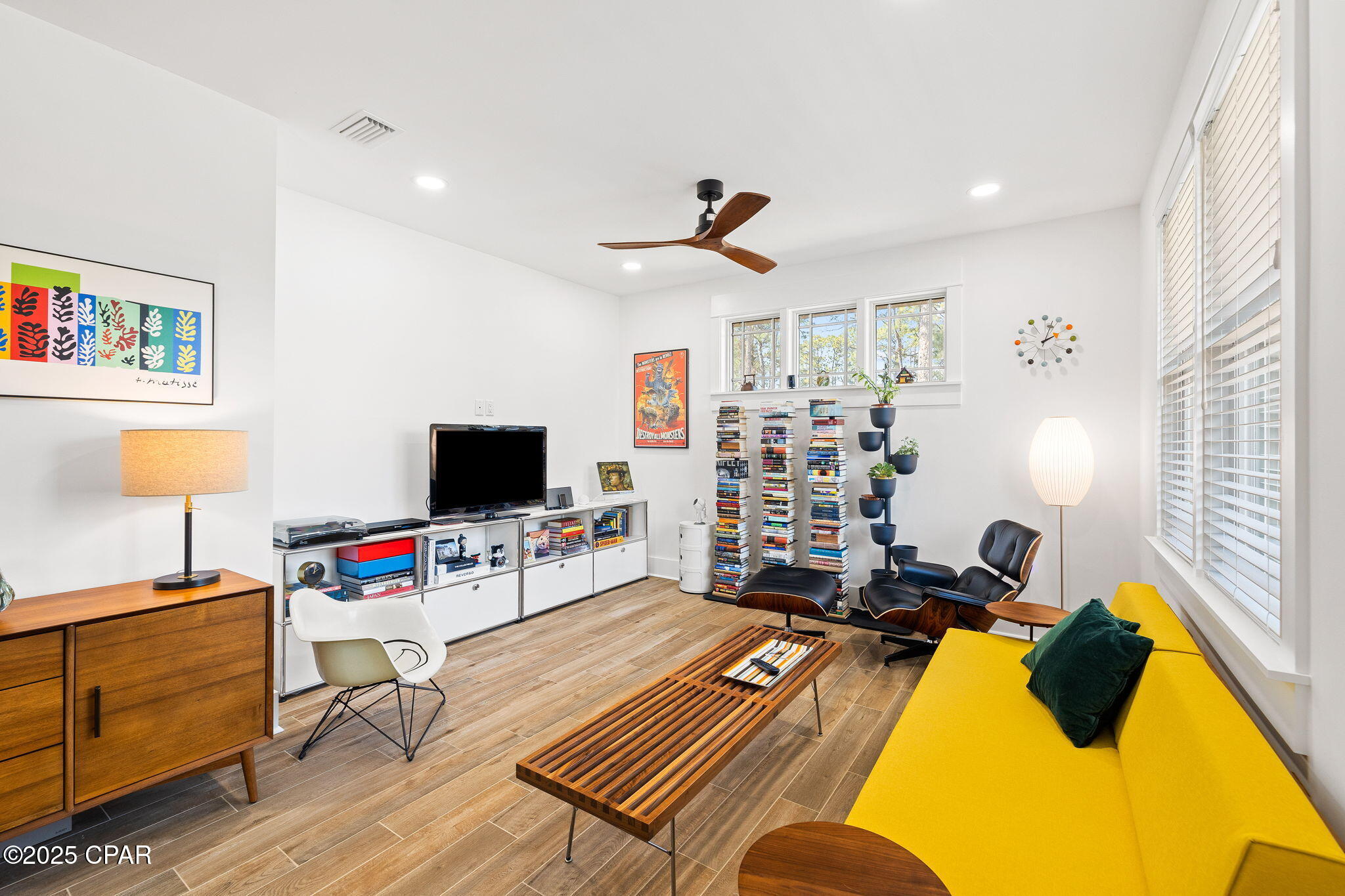 1400 Otter Point