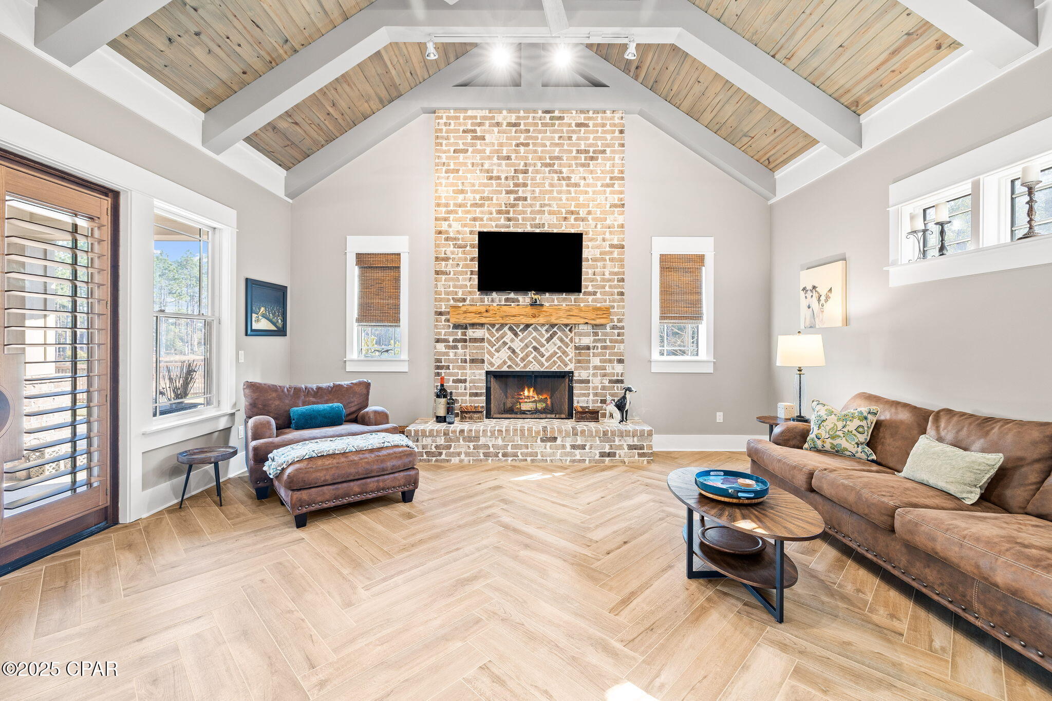 1400 Otter Point