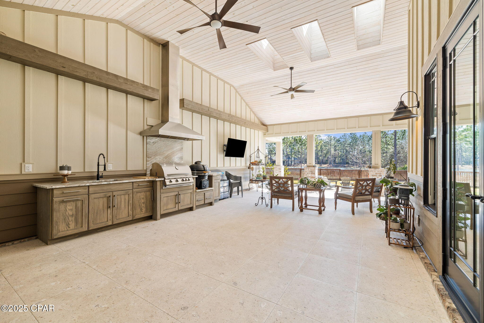 1400 Otter Point
