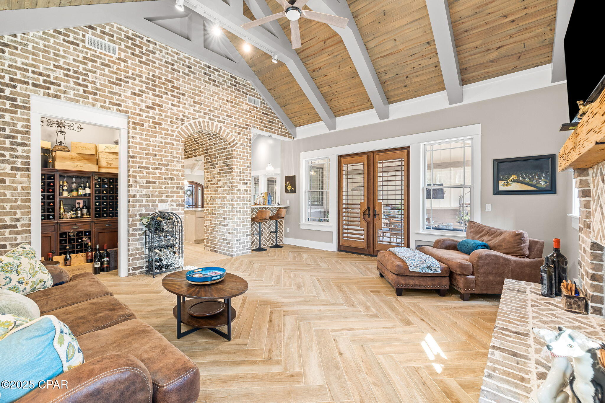 1400 Otter Point