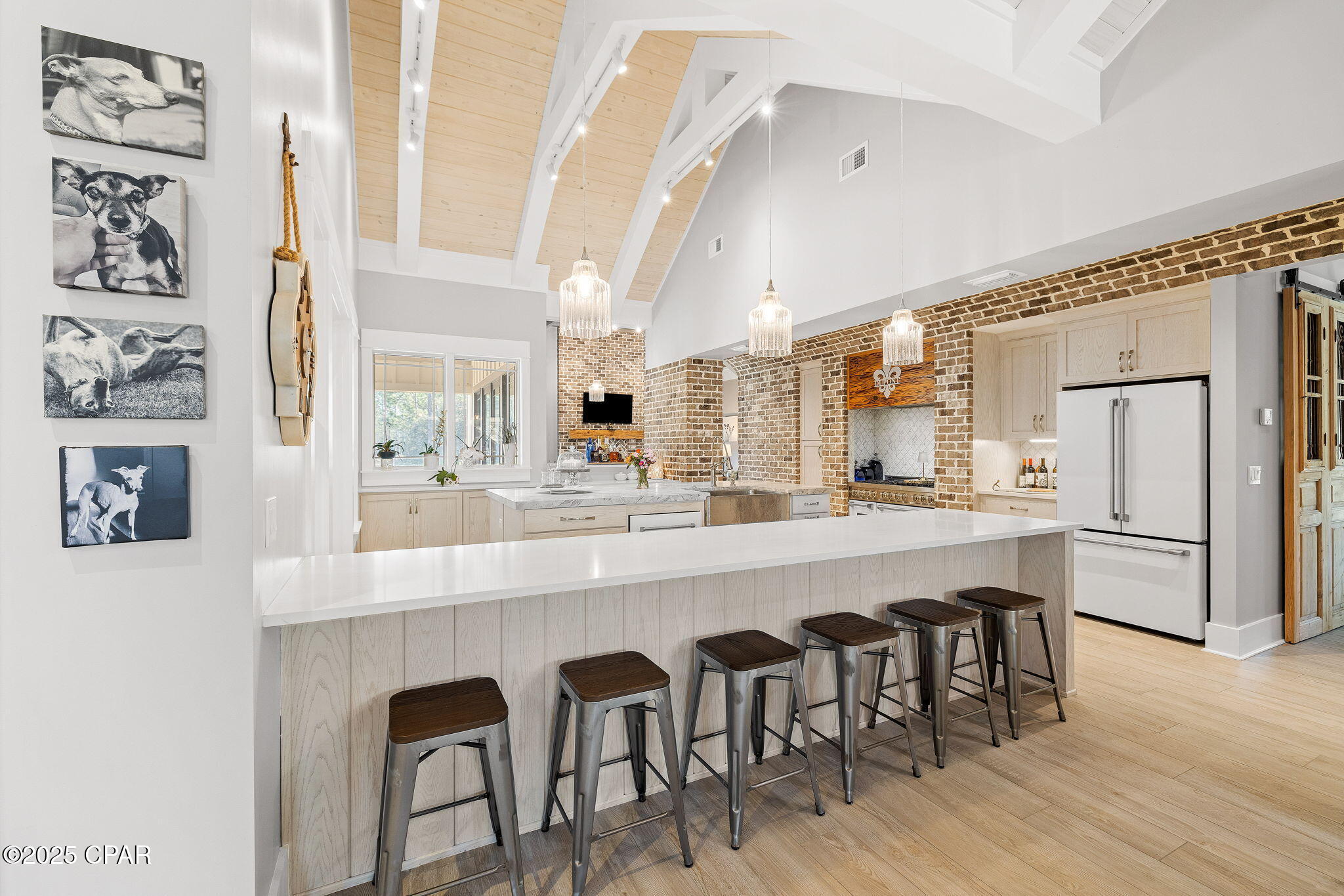 1400 Otter Point