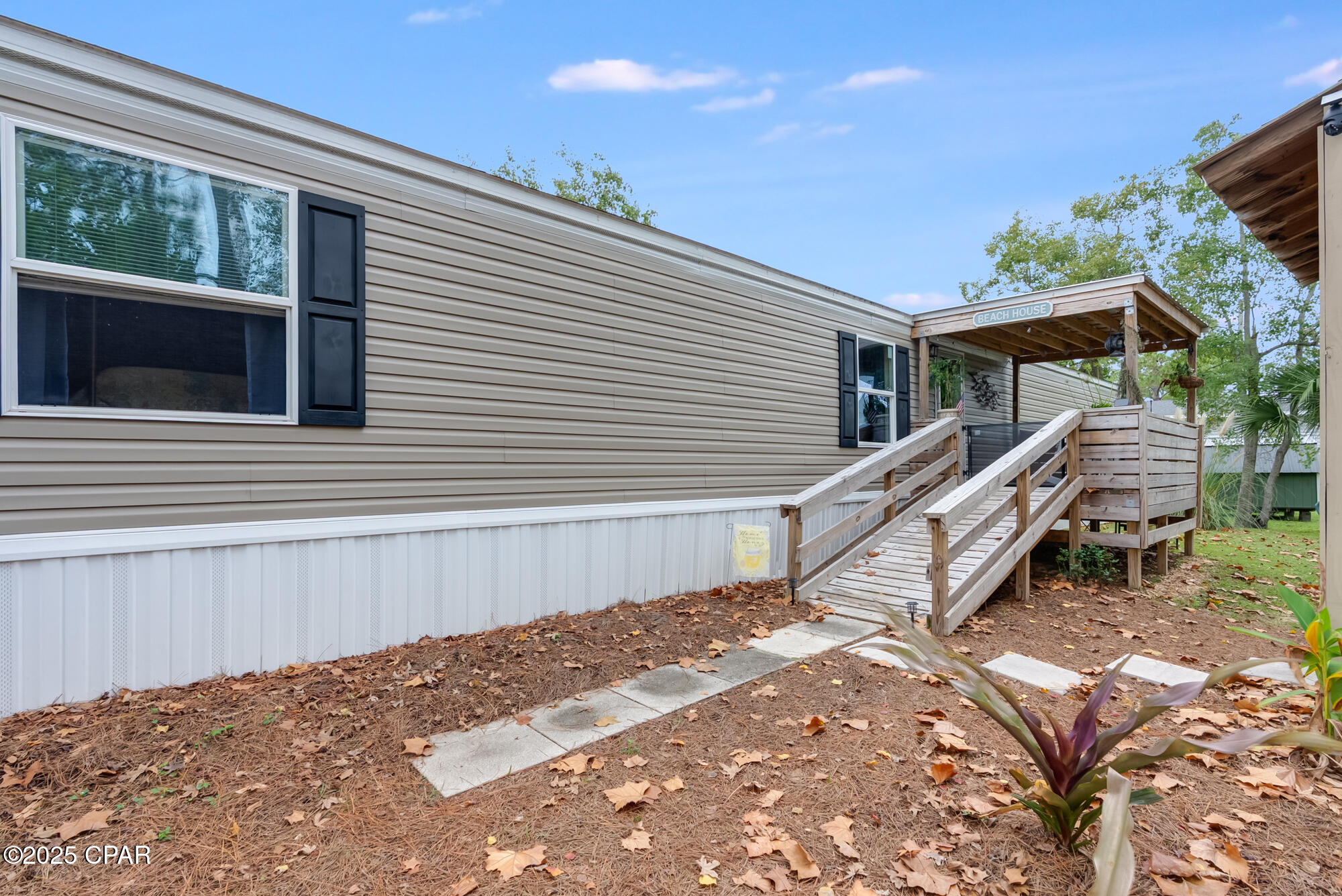 6724 Sunrise Drive