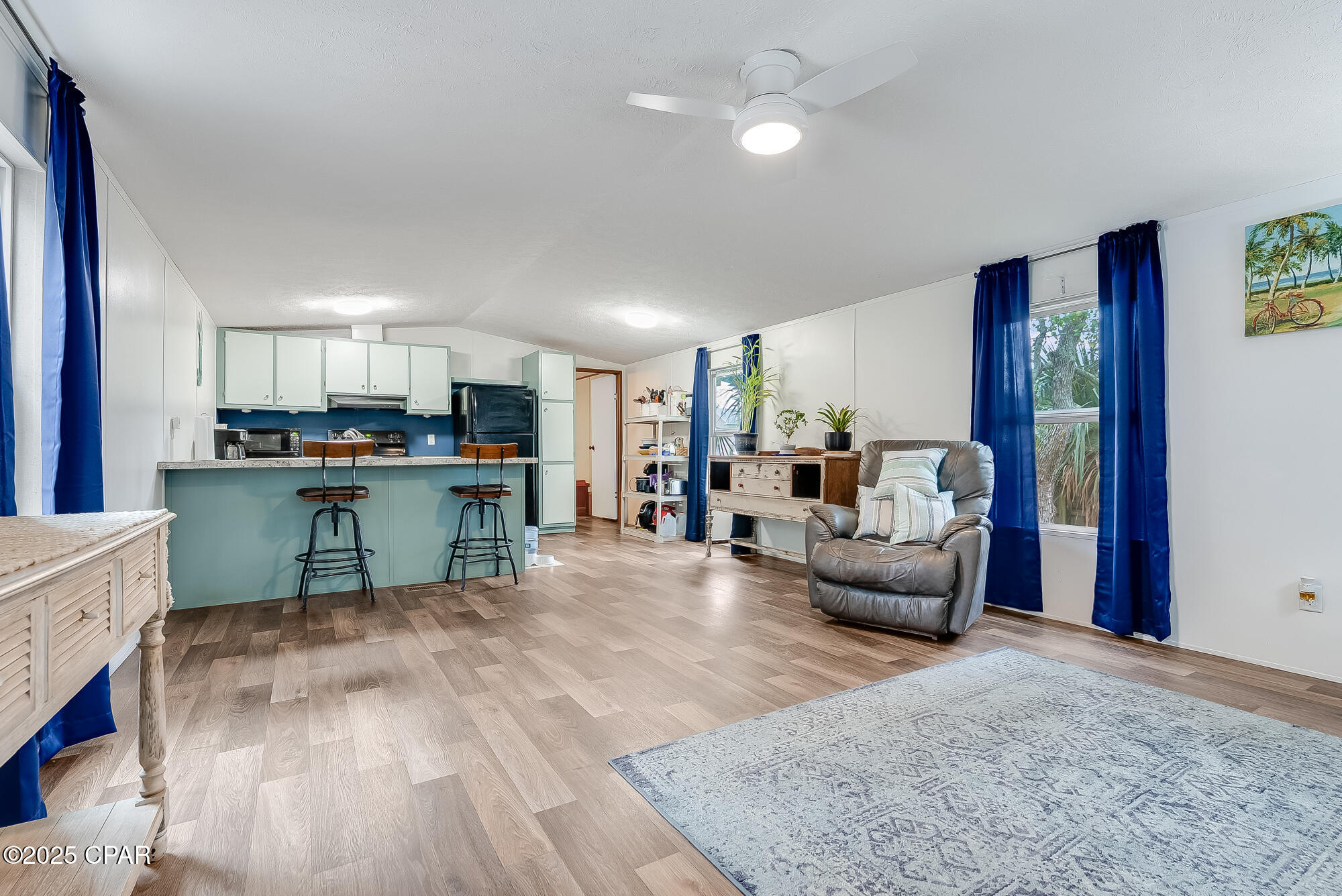 6724 Sunrise Drive