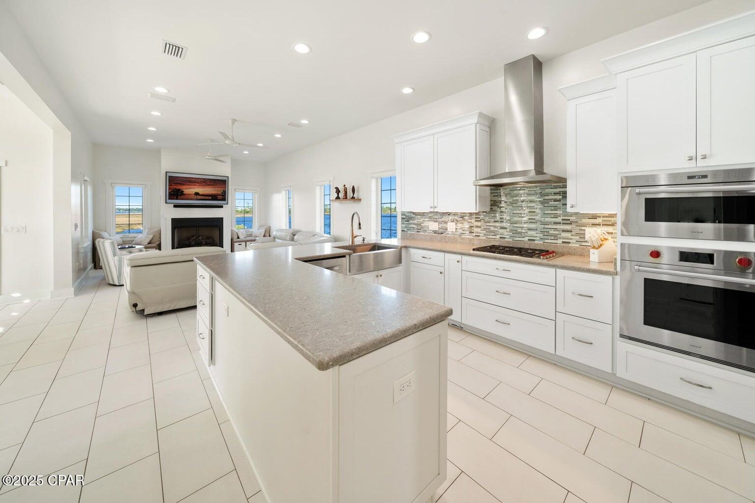 6701 Yacht Club Drive