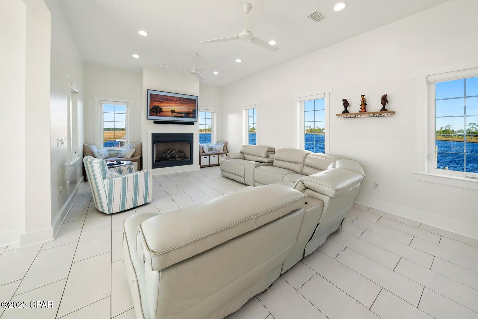 6701 Yacht Club Drive
