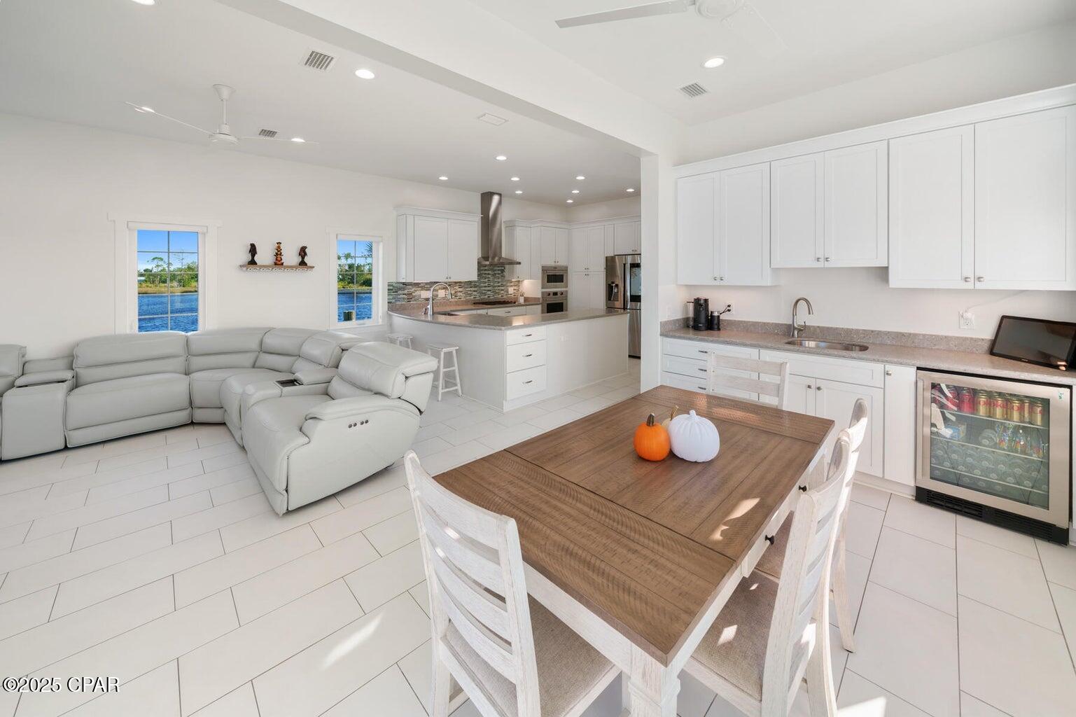 6701 Yacht Club Drive