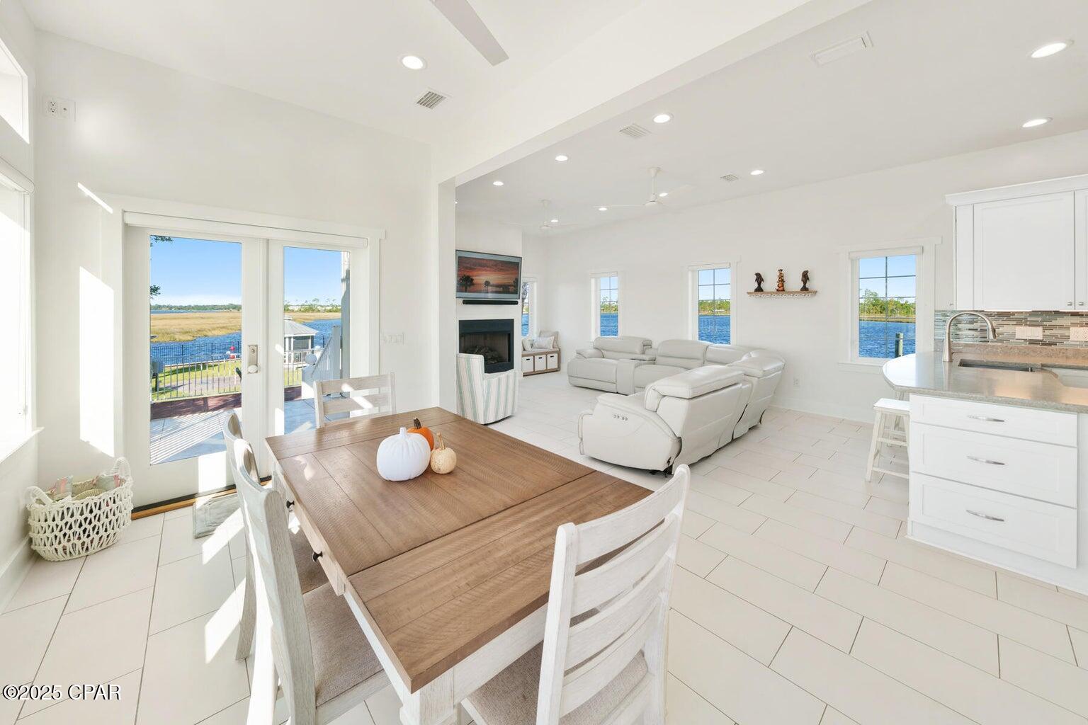 6701 Yacht Club Drive