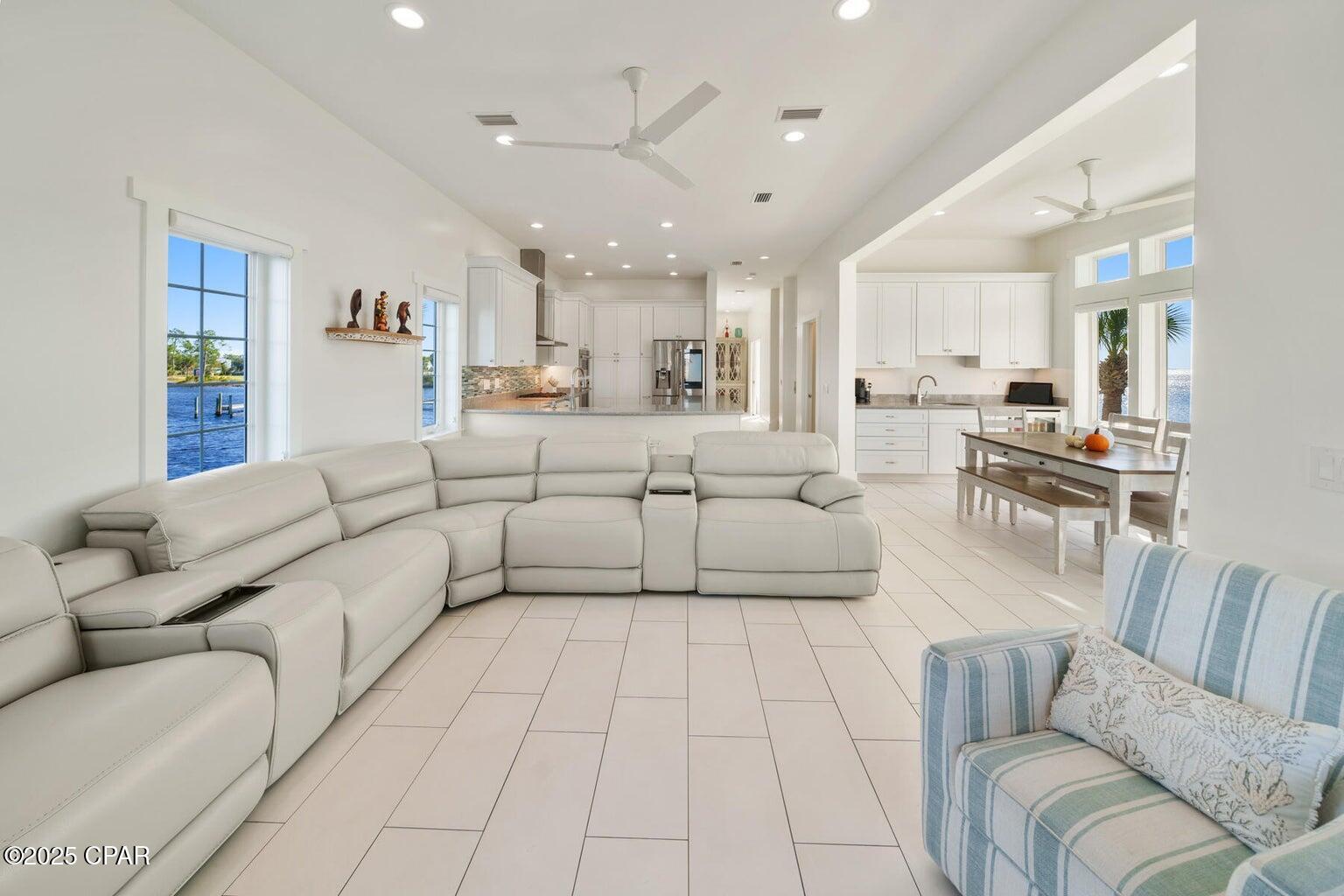 6701 Yacht Club Drive