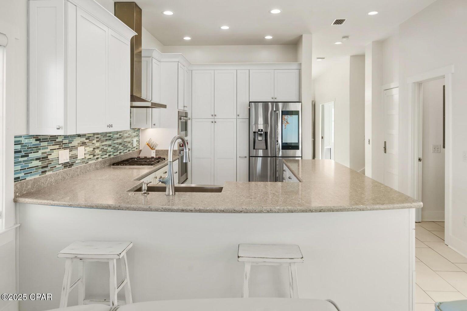 6701 Yacht Club Drive