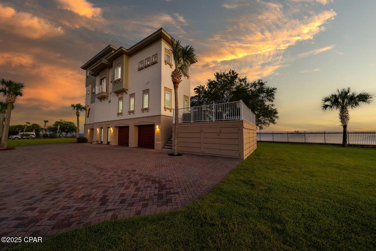 6701 Yacht Club Drive