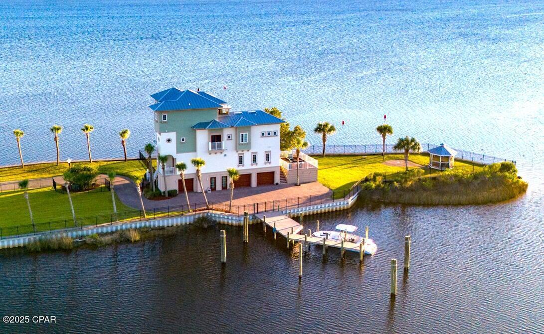 6701 Yacht Club Drive