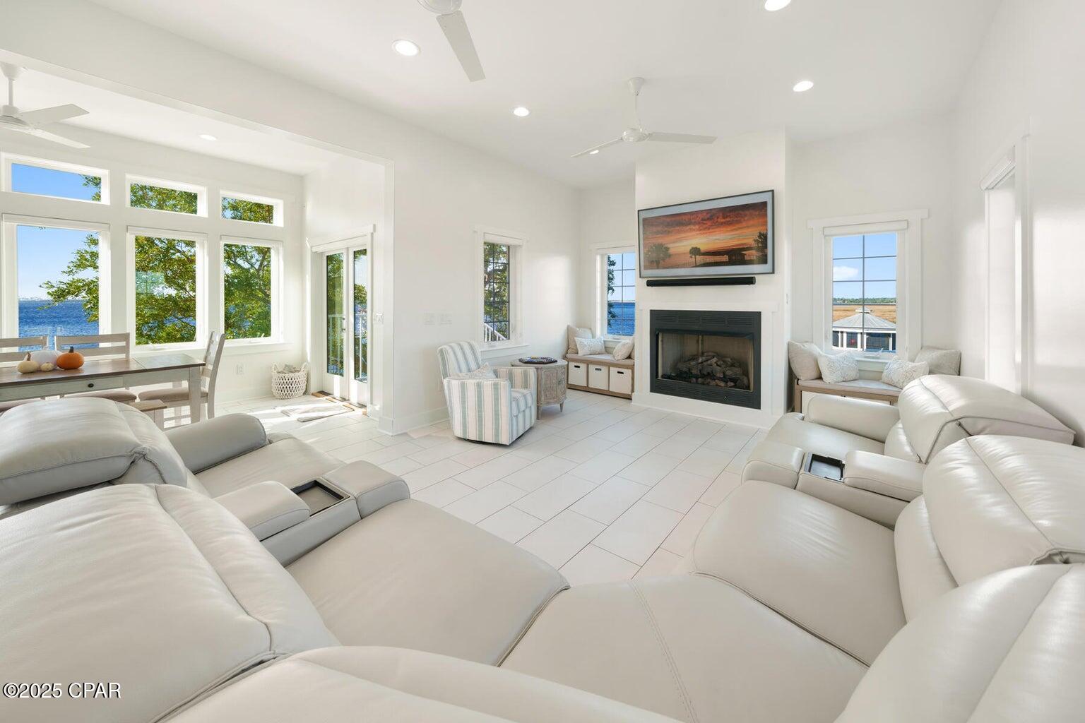 6701 Yacht Club Drive