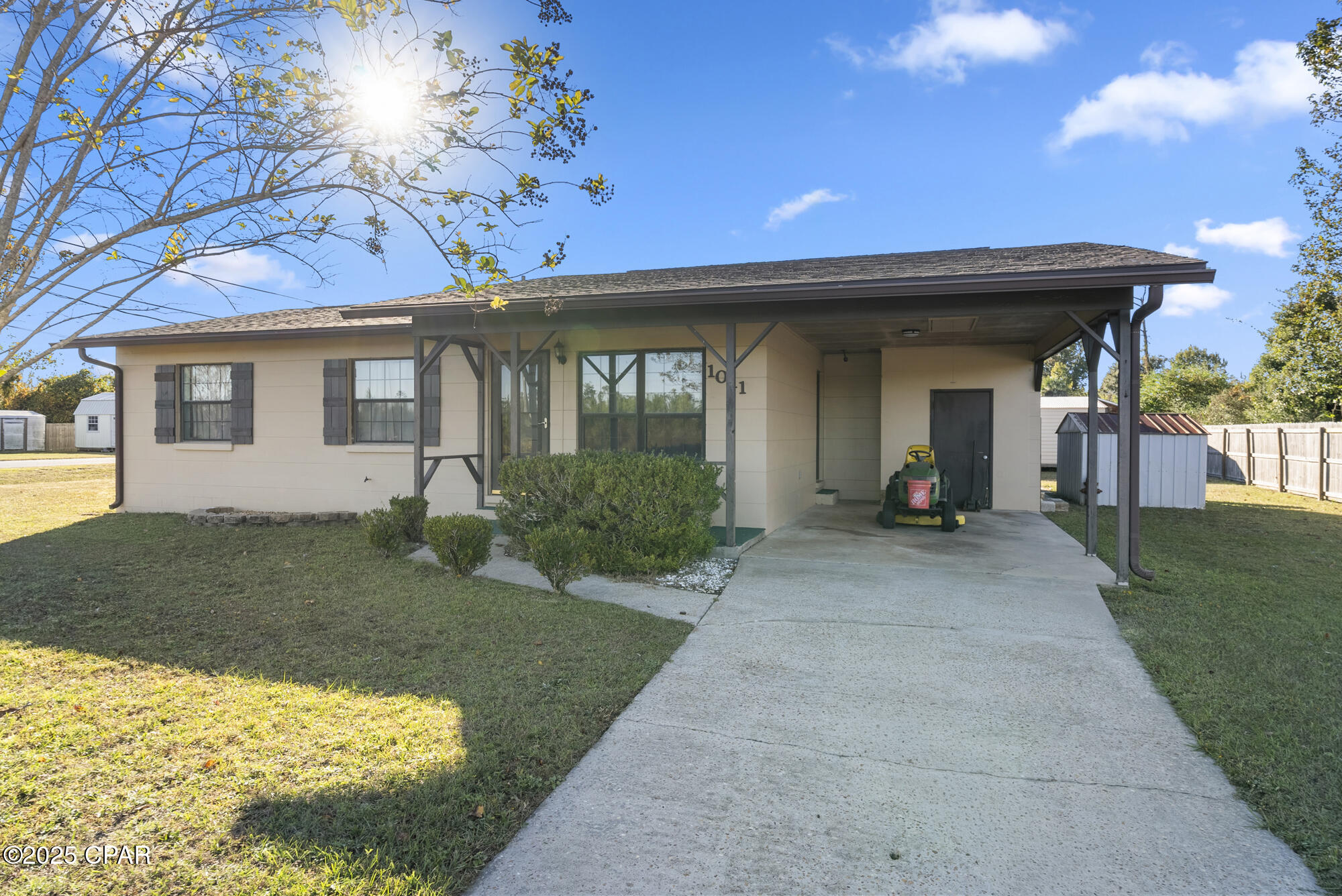 1011 N Star Avenue