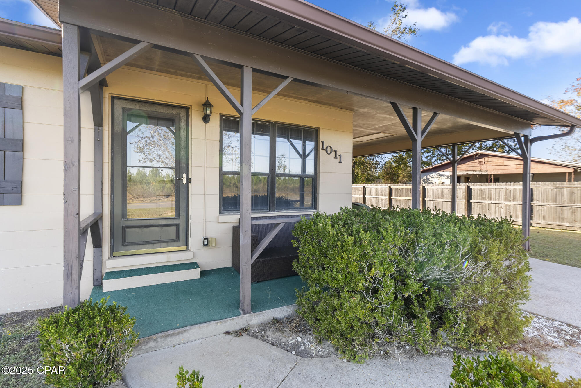 1011 N Star Avenue