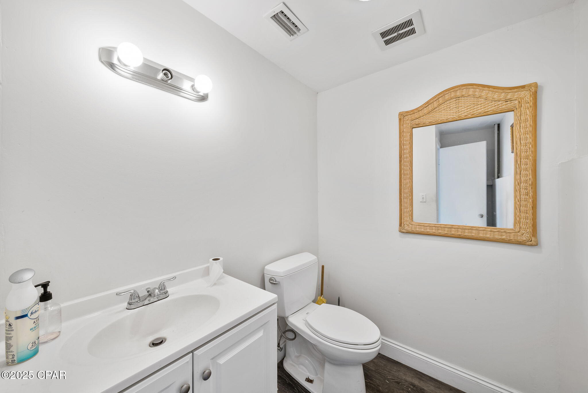 601 W 11th Street
