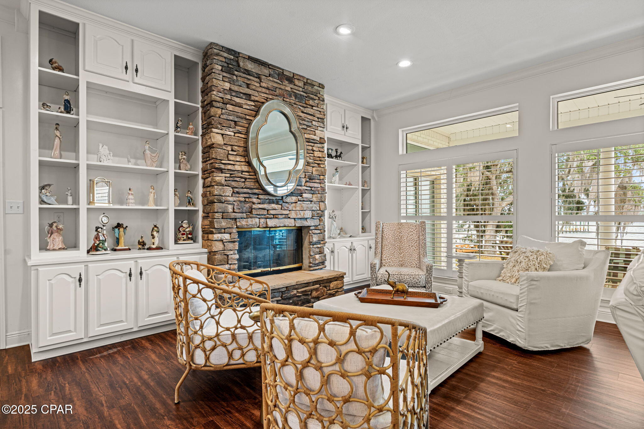 101 Harbour Pointe Drive