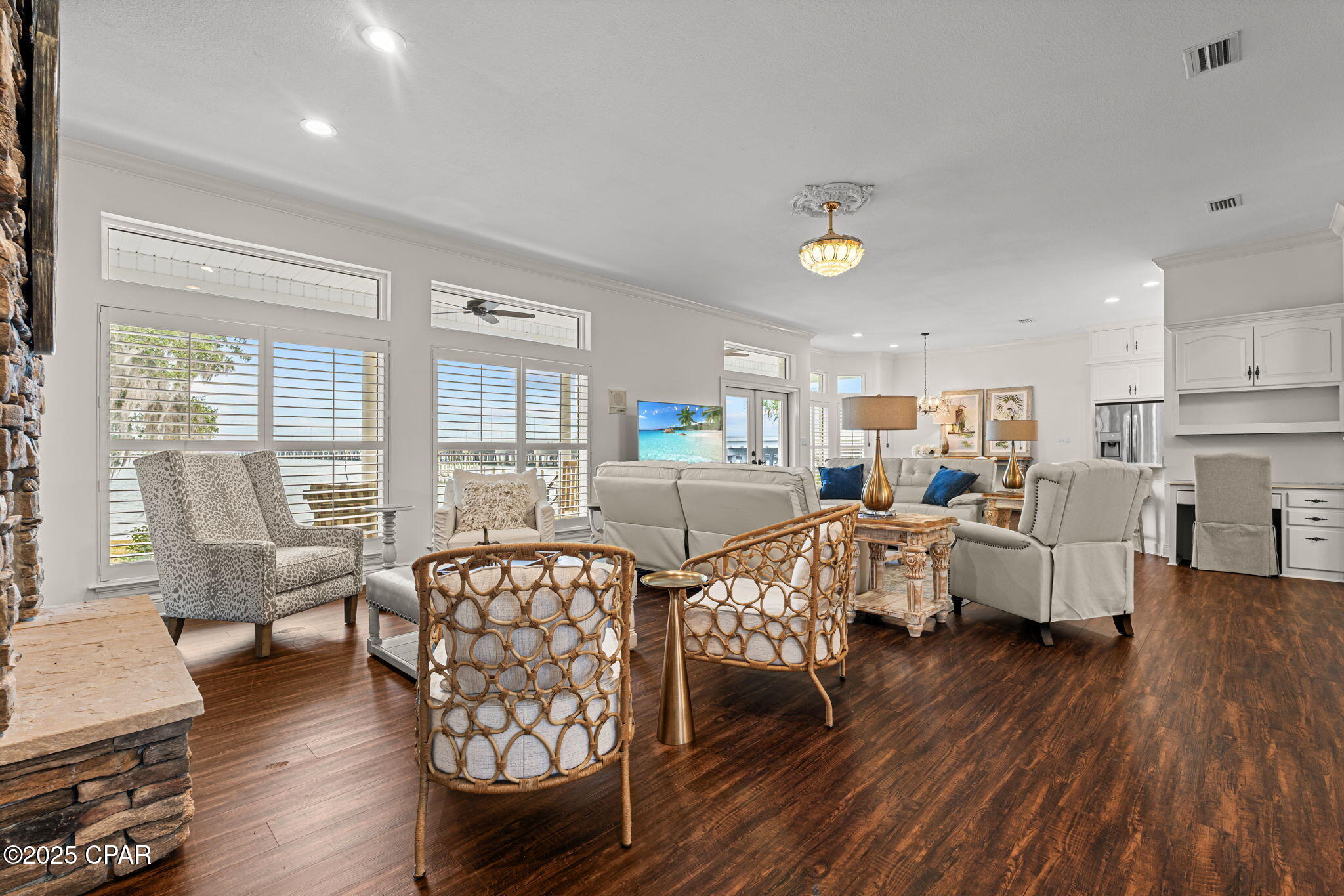 101 Harbour Pointe Drive