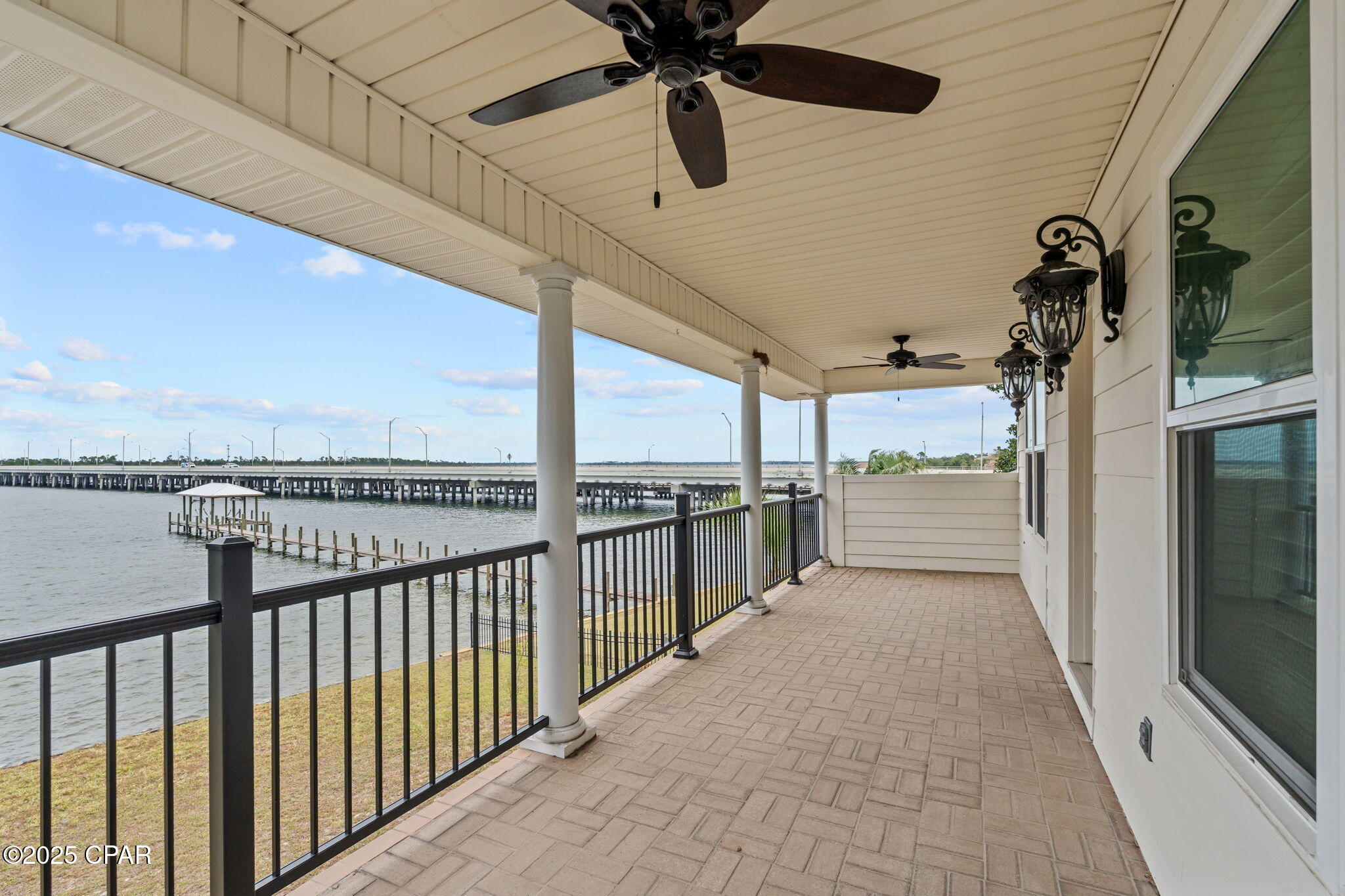 101 Harbour Pointe Drive