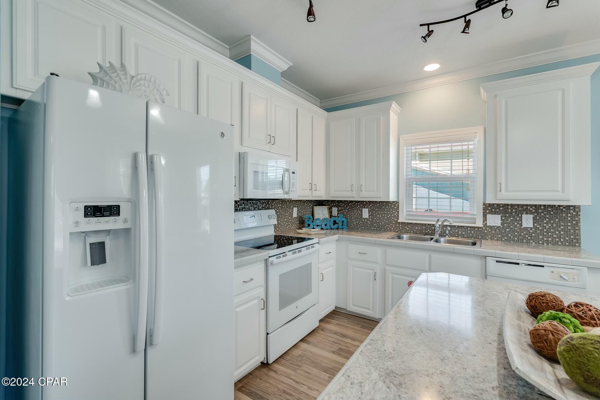 313 Laureno Place