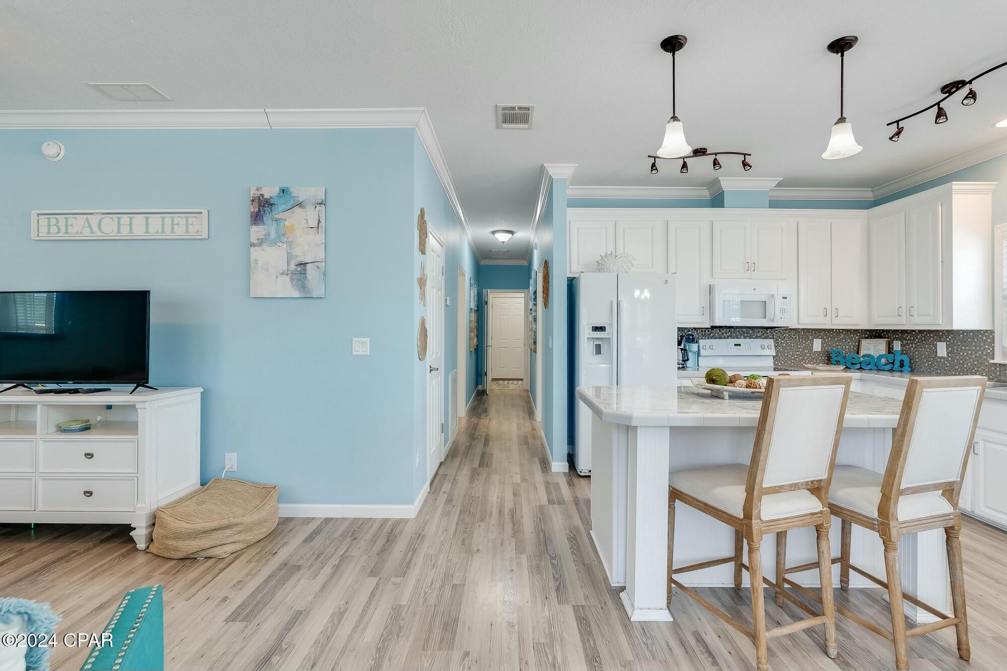 313 Laureno Place