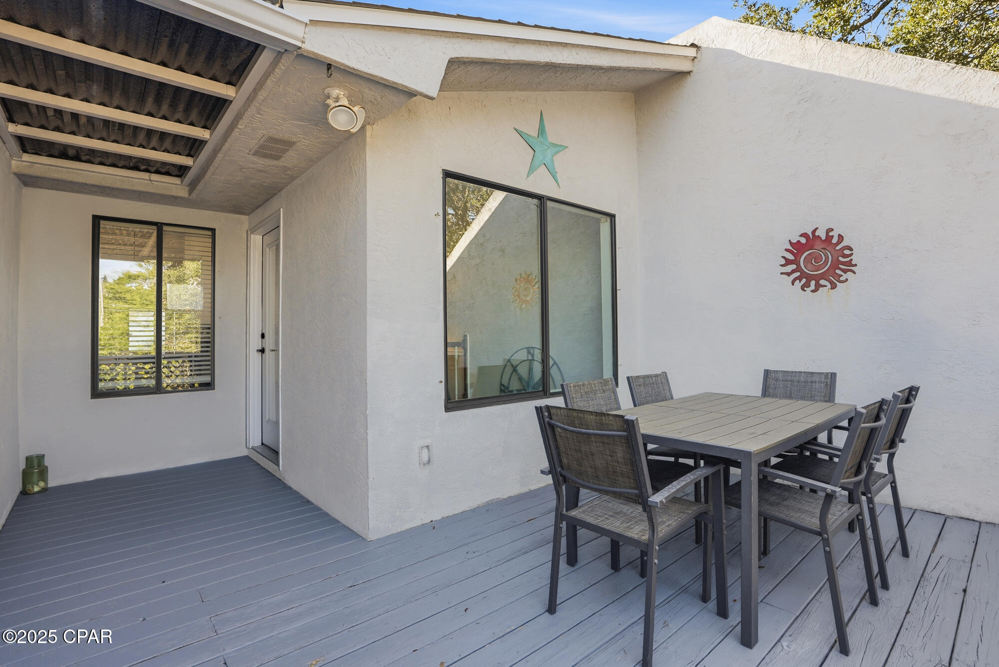 6225 S Lagoon Drive