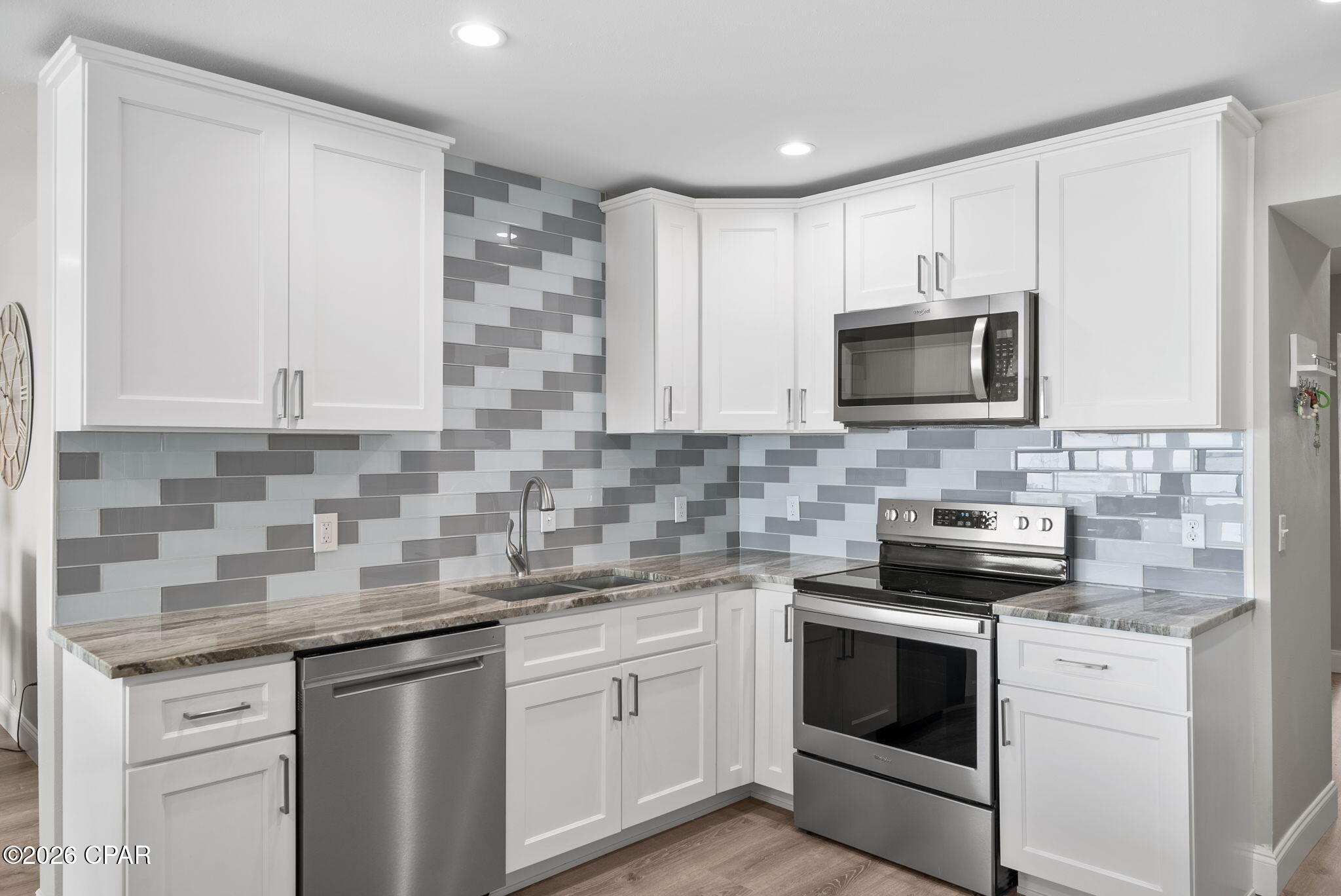 425 Bay Shore Drive 11