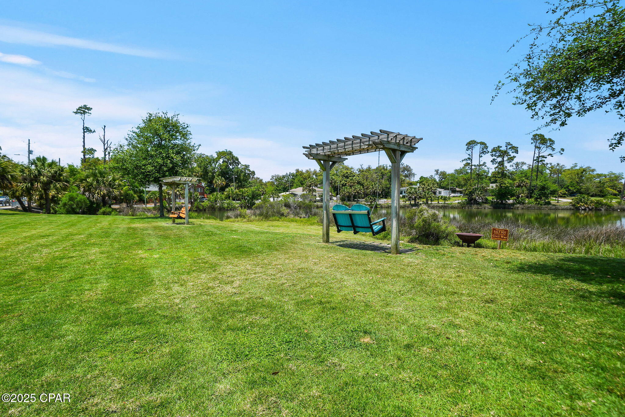 920 W Beach Drive