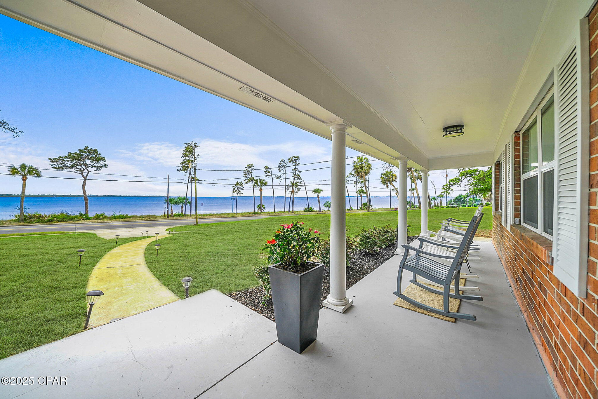 920 W Beach Drive