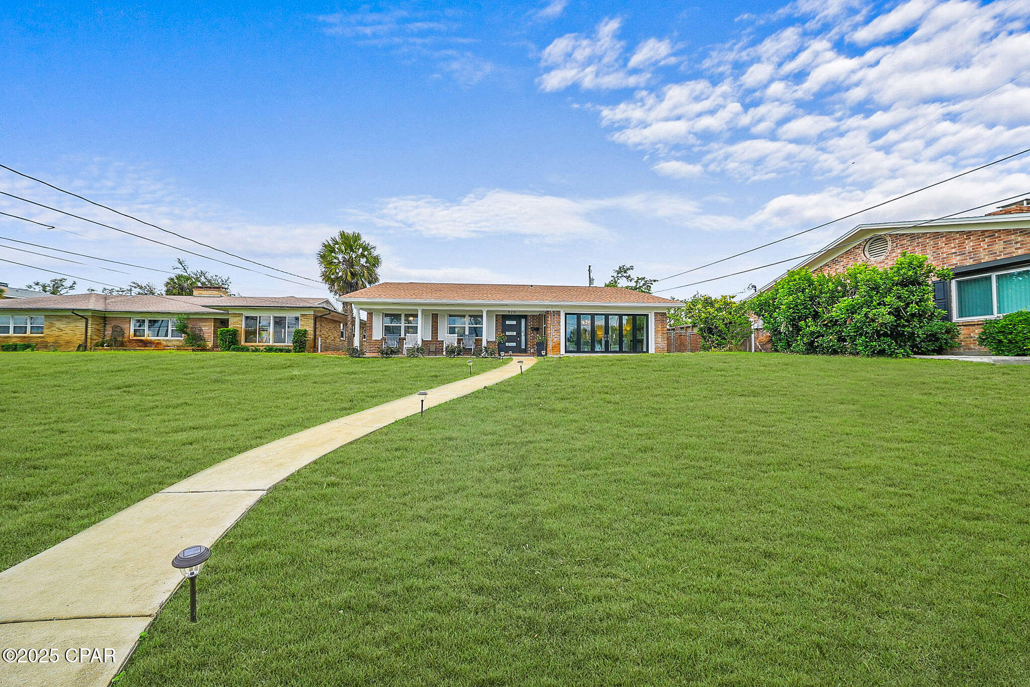 920 W Beach Drive