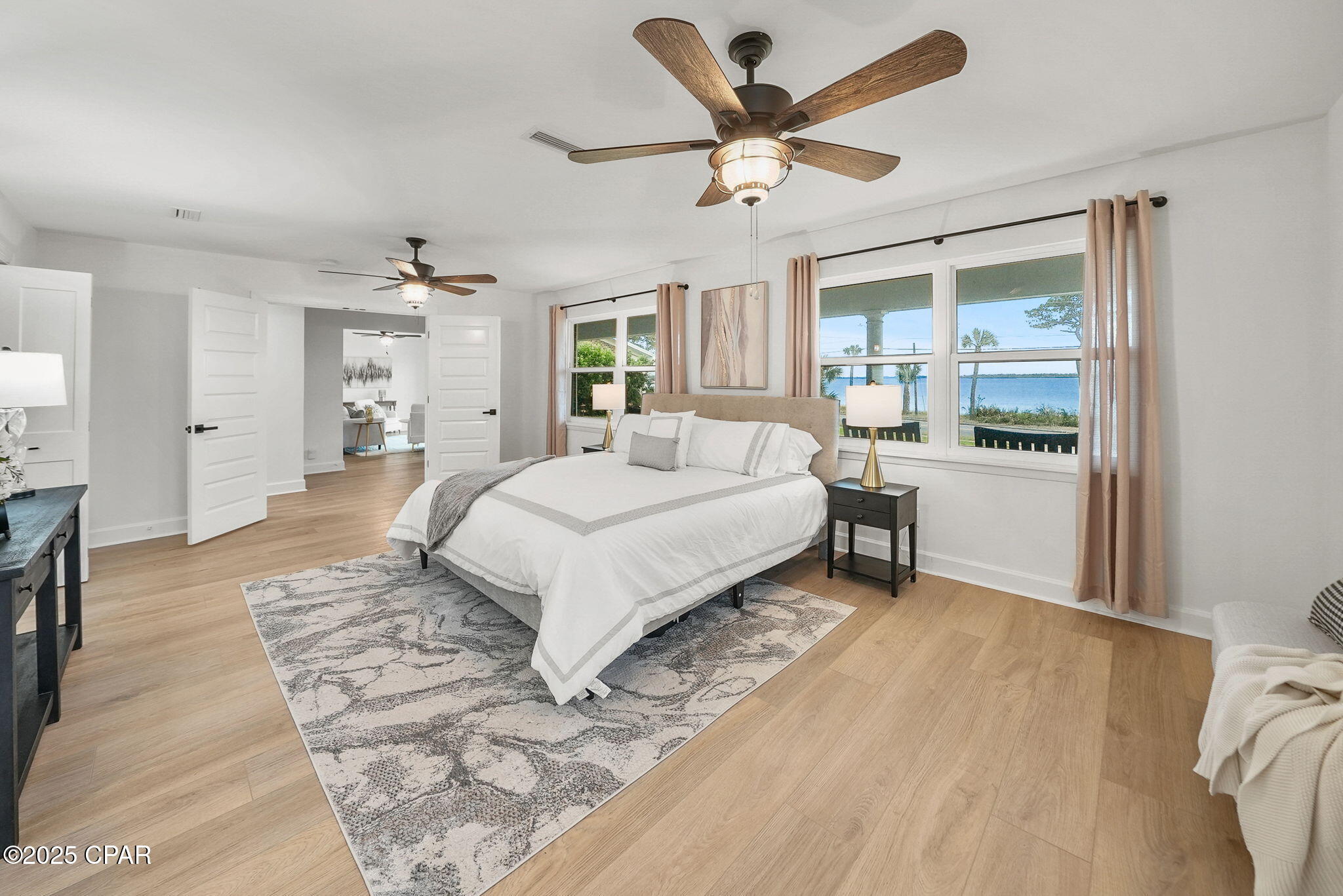 920 W Beach Drive
